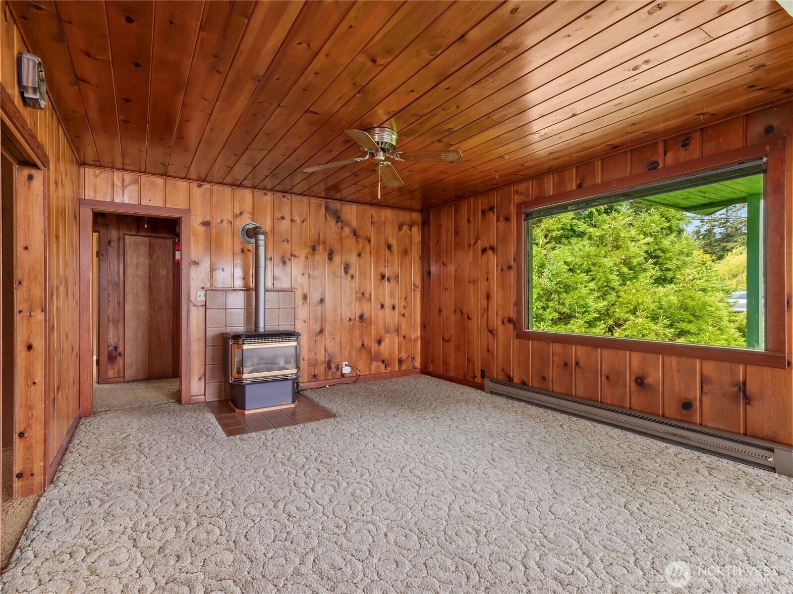 839 49th Street Property Photo 8