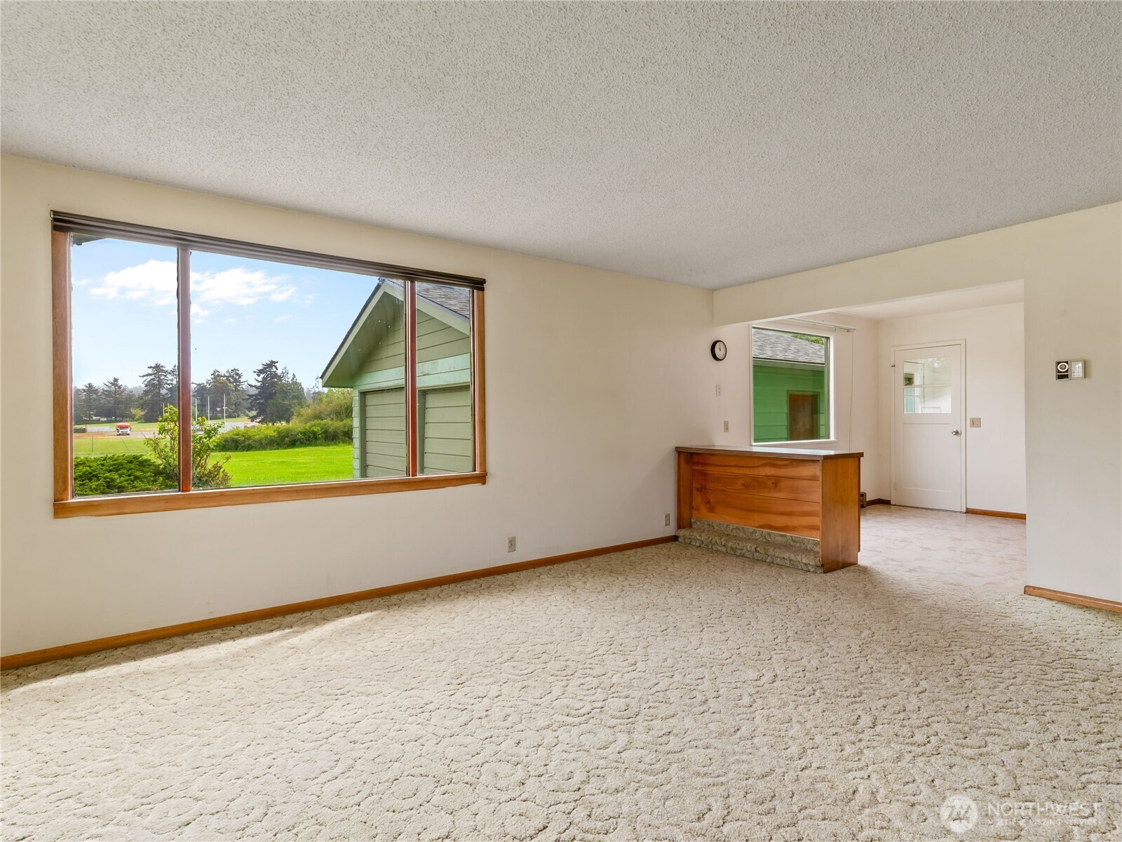 839 49th Street Property Photo 11