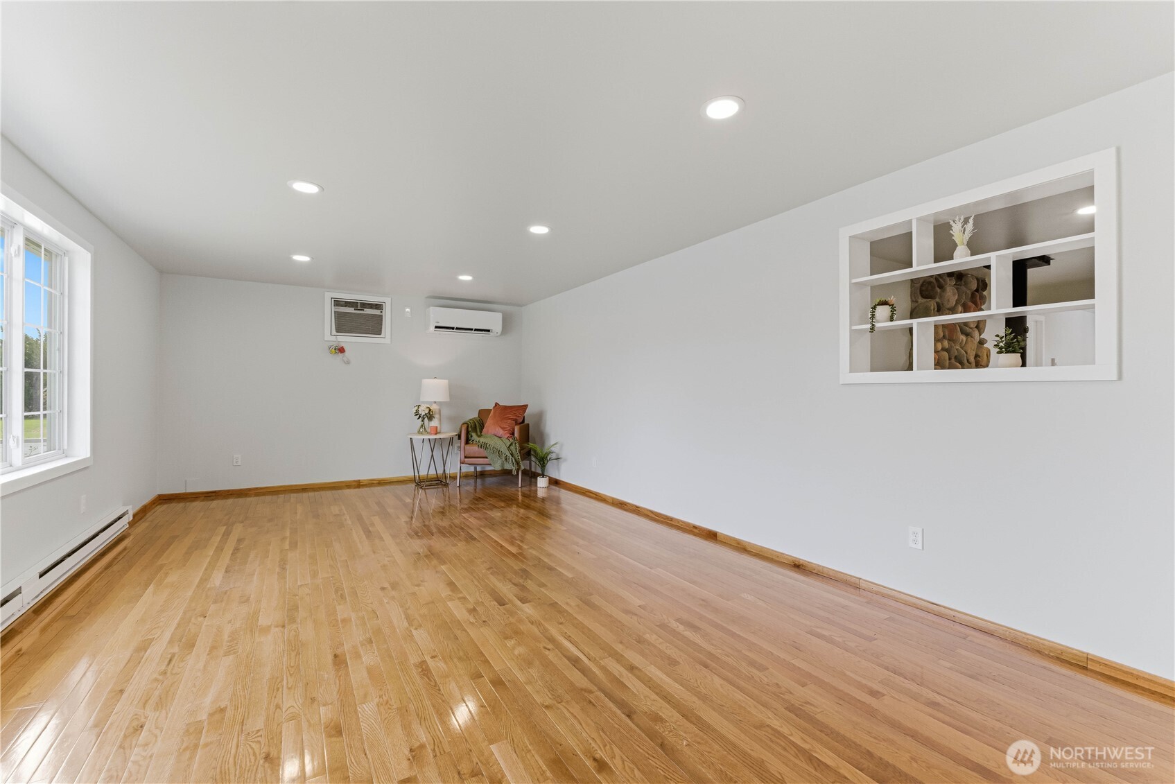 291 C Street Property Photo 3