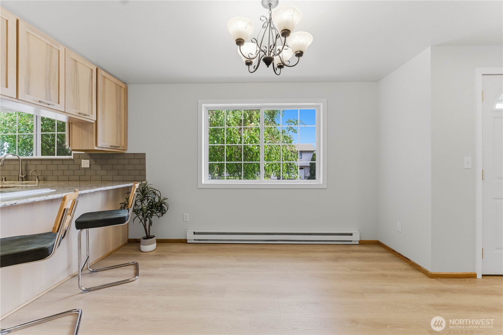 291 C Street Property Photo 7