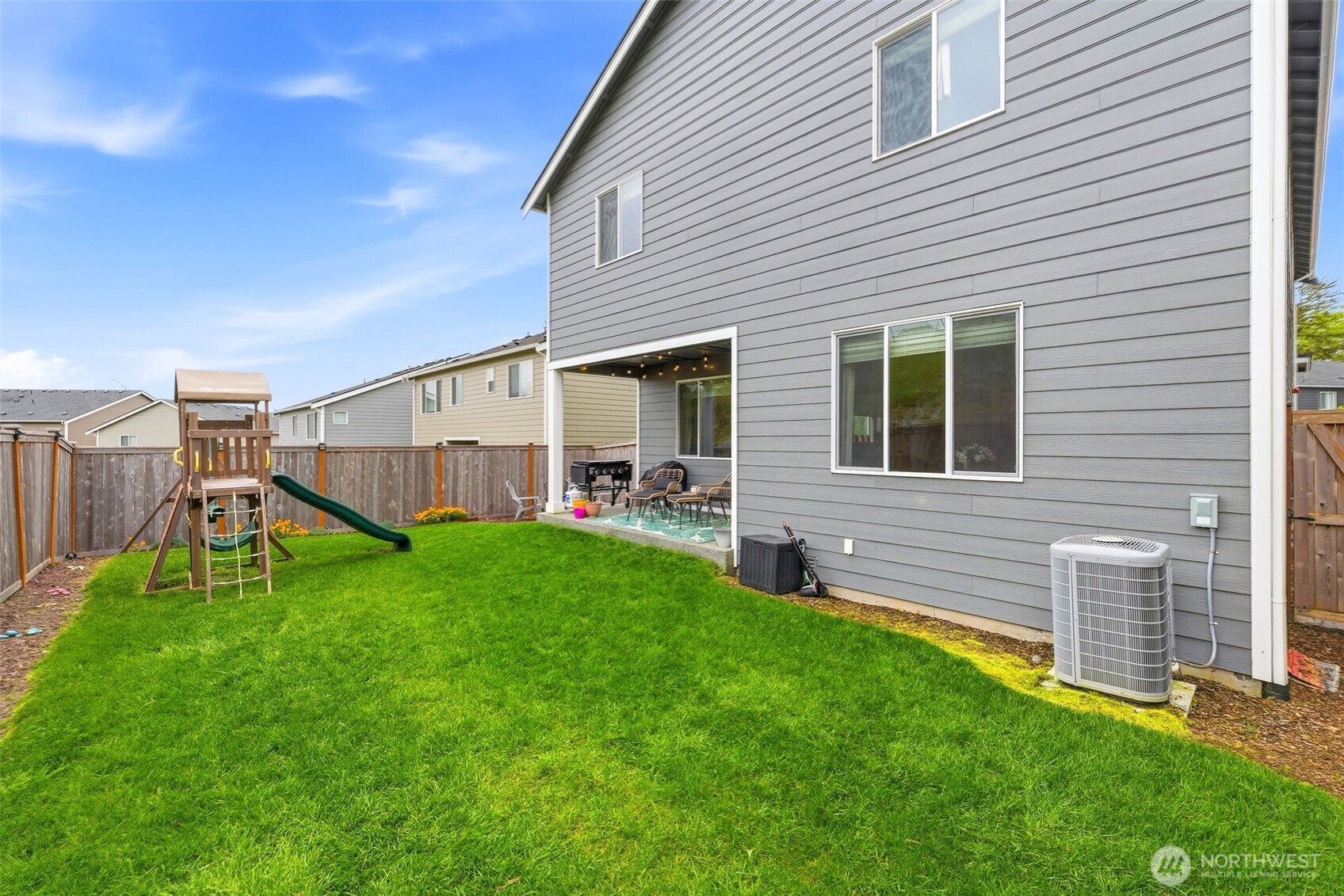 1227 Baker Heights Loop Property Photo 4