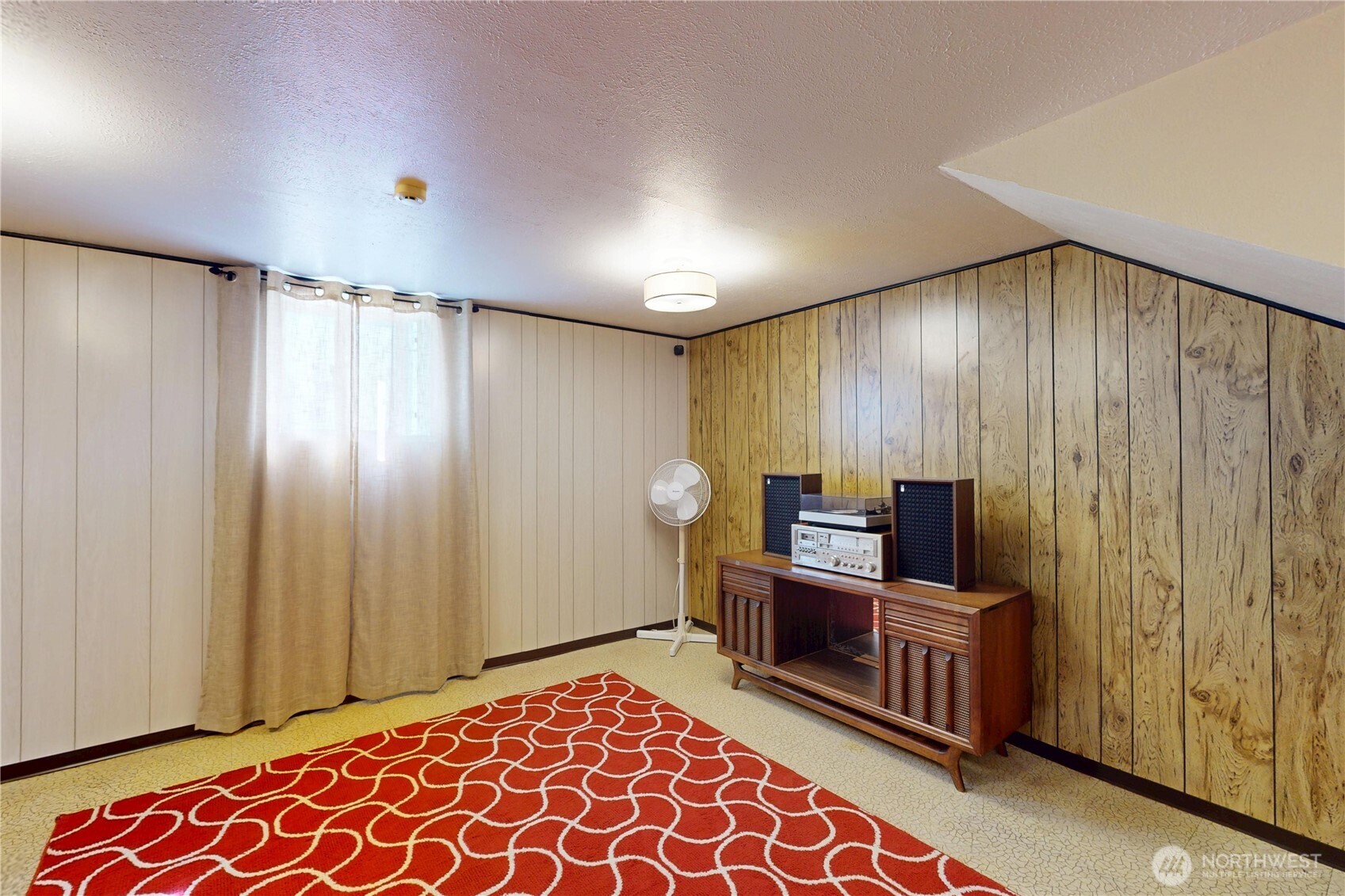 190 W Veterans Avenue Property Photo 14
