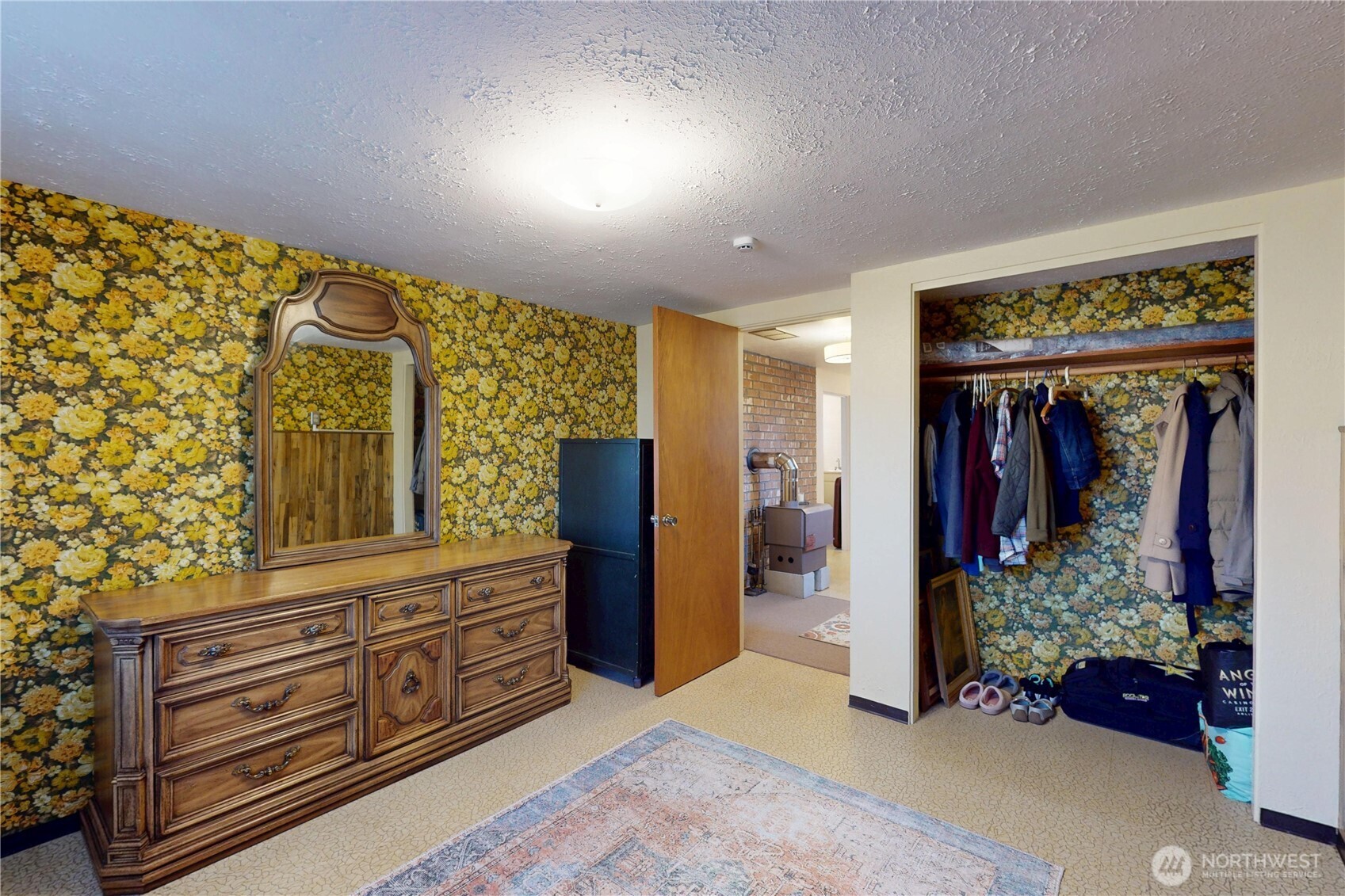 190 W Veterans Avenue Property Photo 18