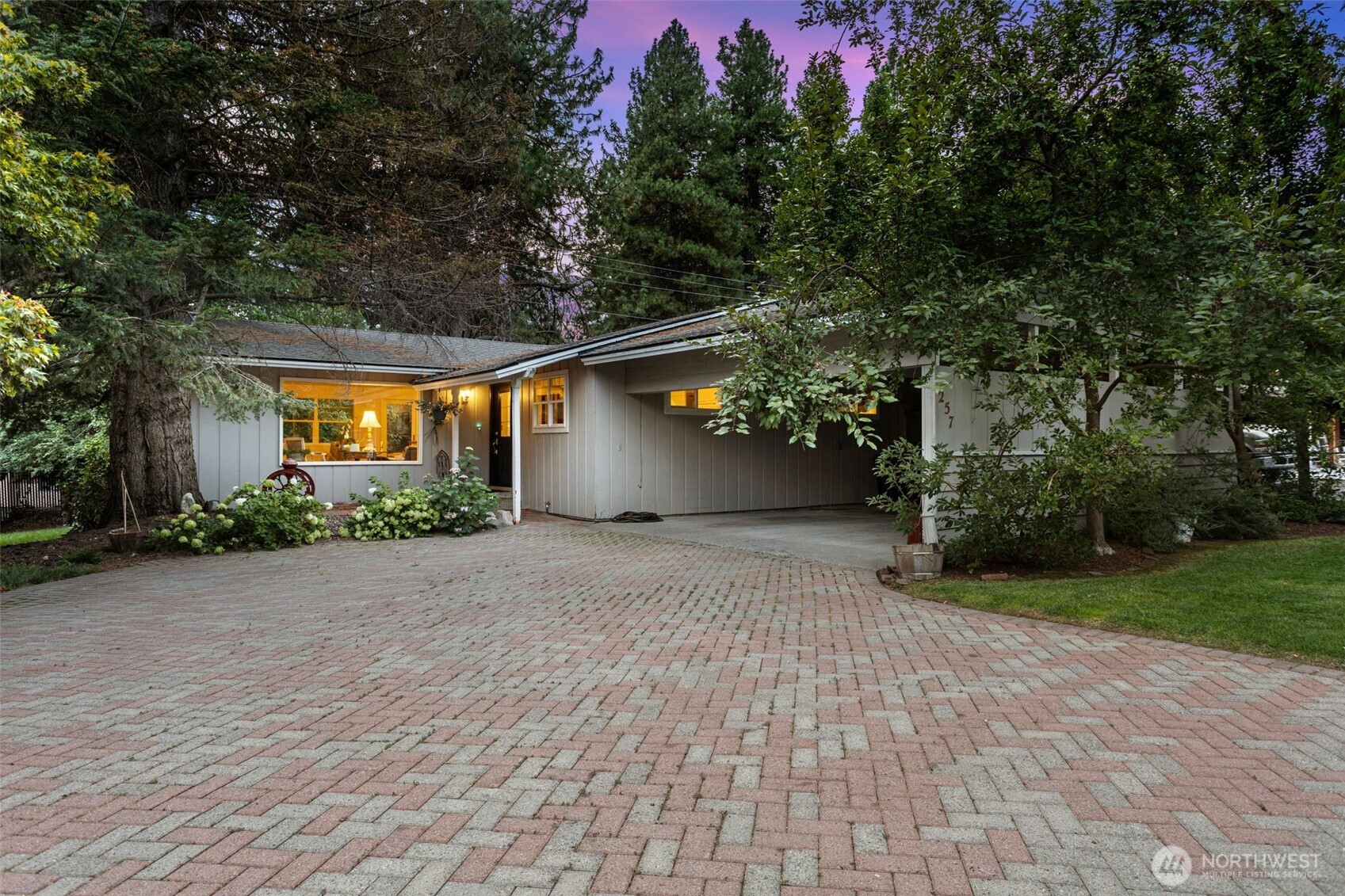 257 Scholze Street Property Photo 3