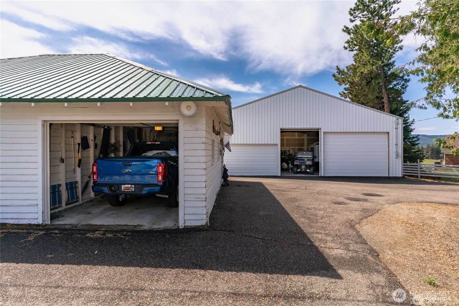 612 E Birch Street Property Photo 2