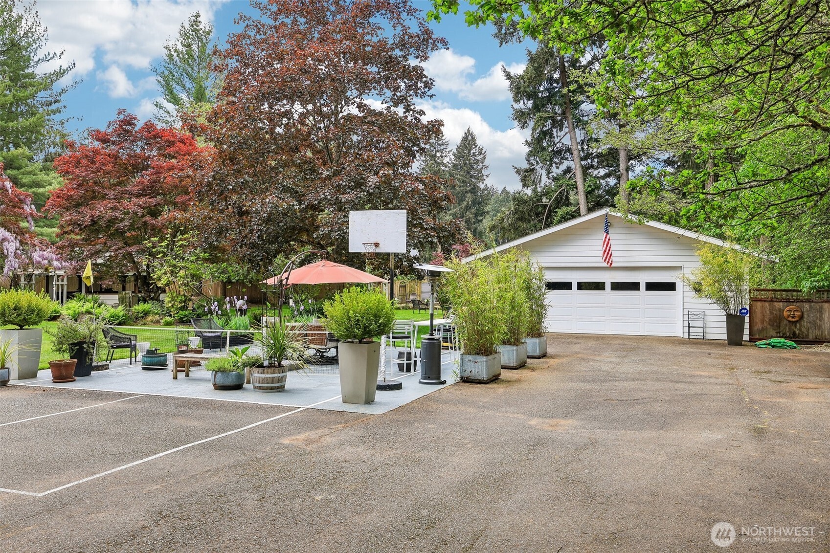 15408 Waller Road Property Photo 4