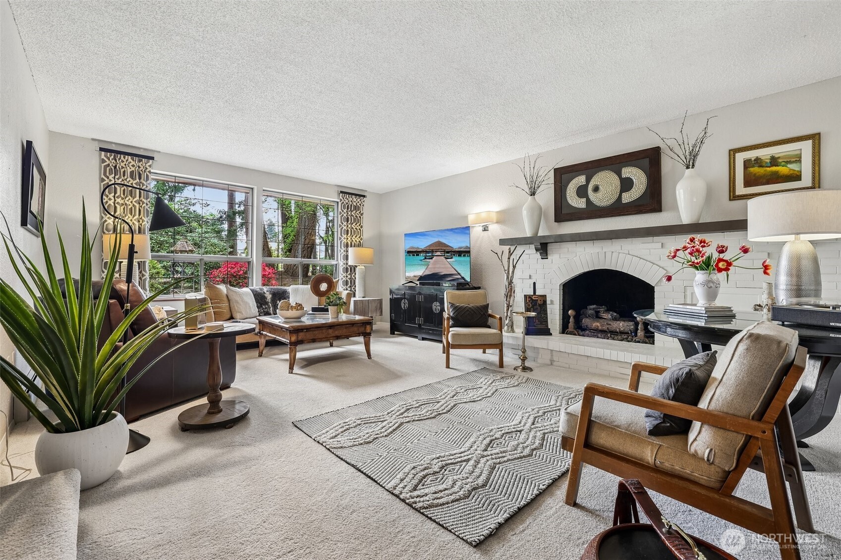 15408 Waller Road Property Photo 6