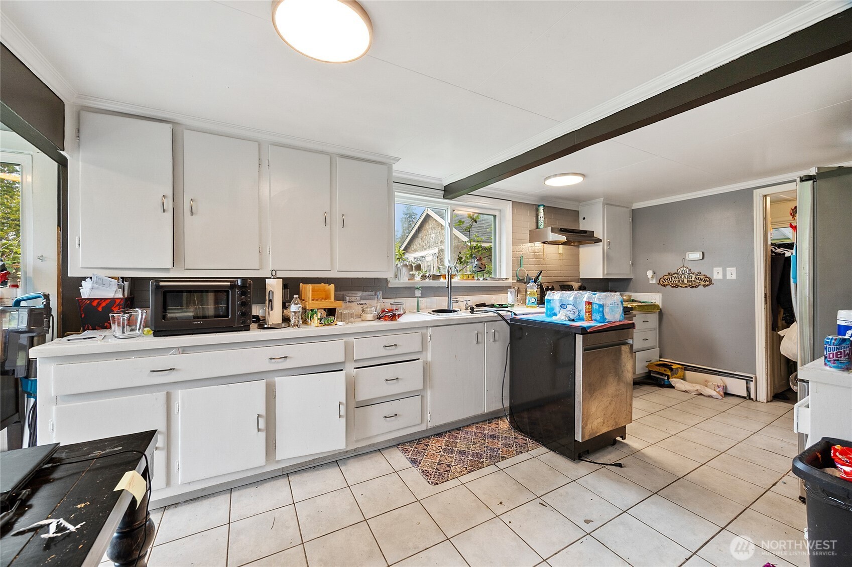 9126 E G Street Property Photo 11