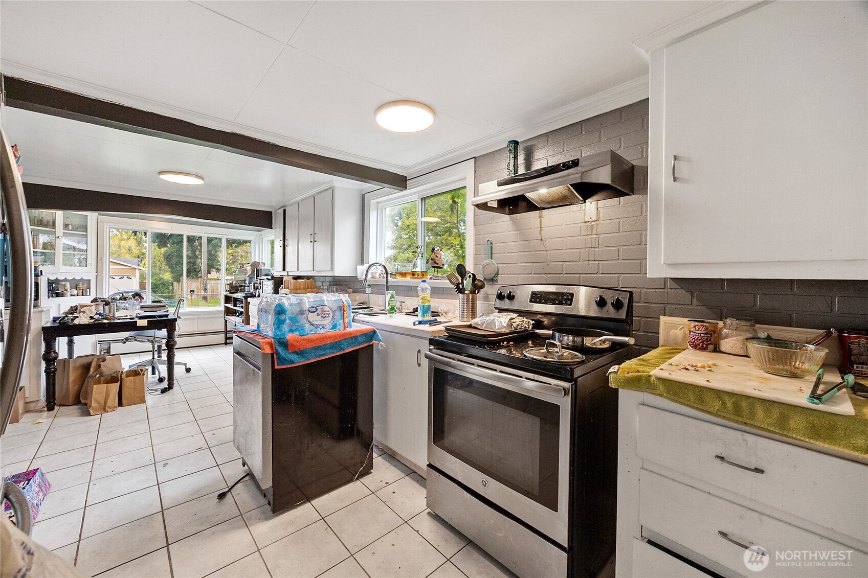 9126 E G Street Property Photo 12