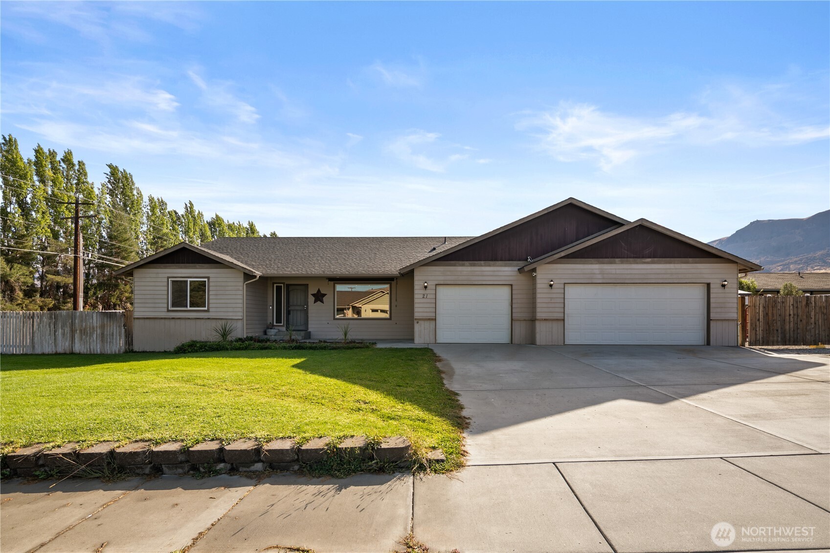 21 Ambrosia Lane Property Photo 1