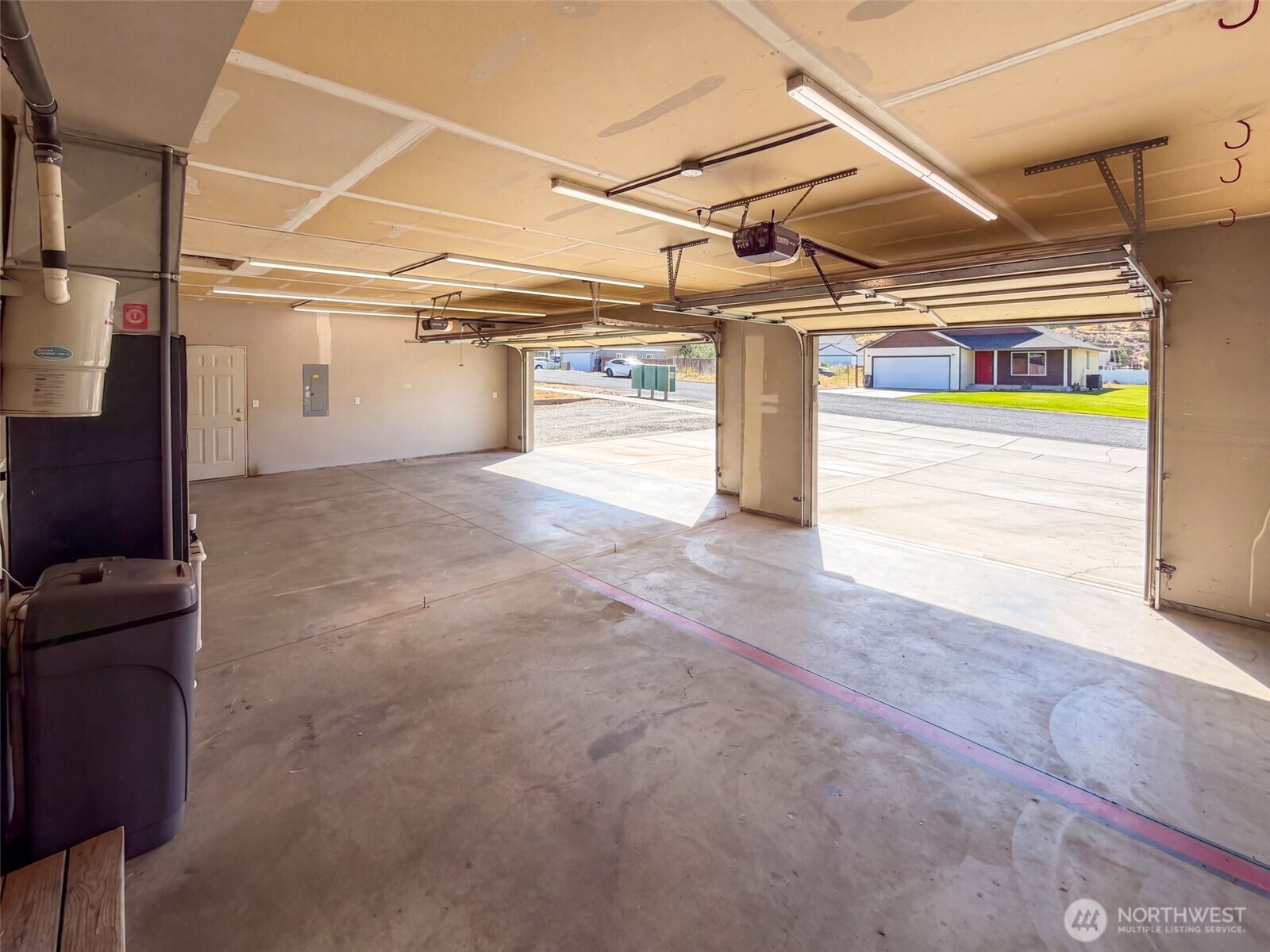 21 Ambrosia Lane Property Photo 4