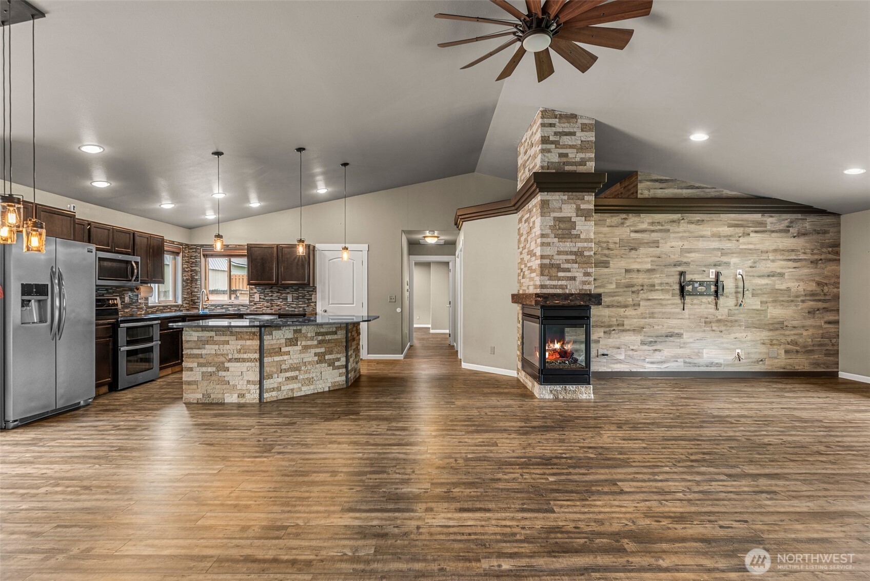 21 Ambrosia Lane Property Photo 6