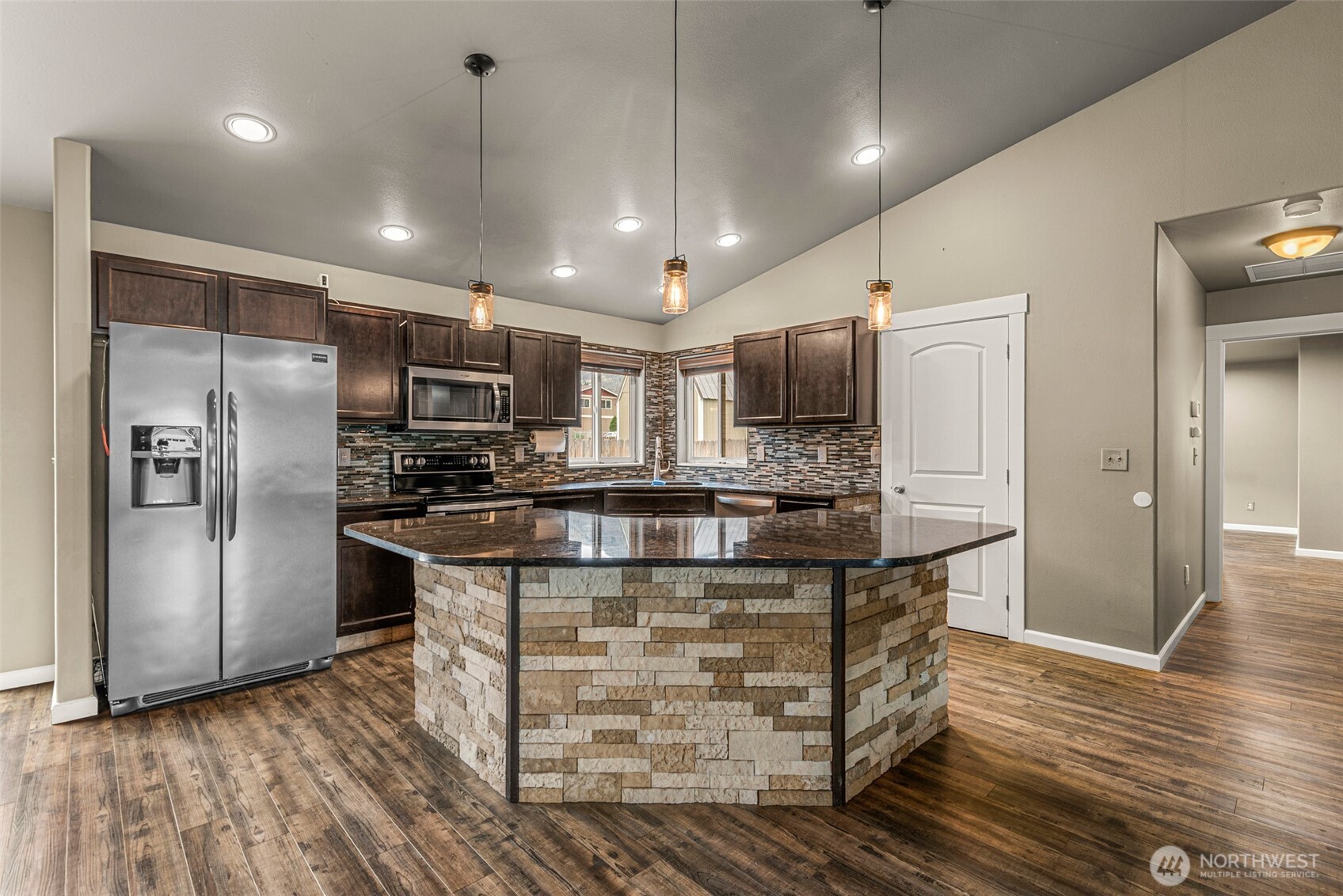 21 Ambrosia Lane Property Photo 8