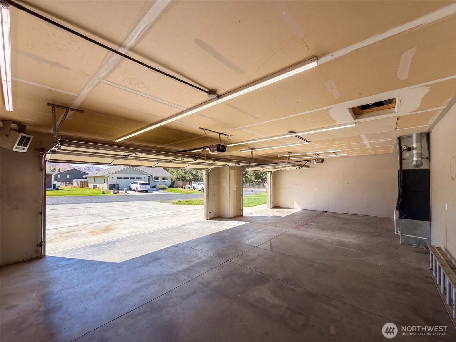 21 Ambrosia Lane Property Photo 32