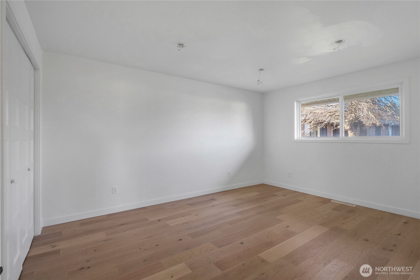 306 N Crestview Drive Property Photo 27