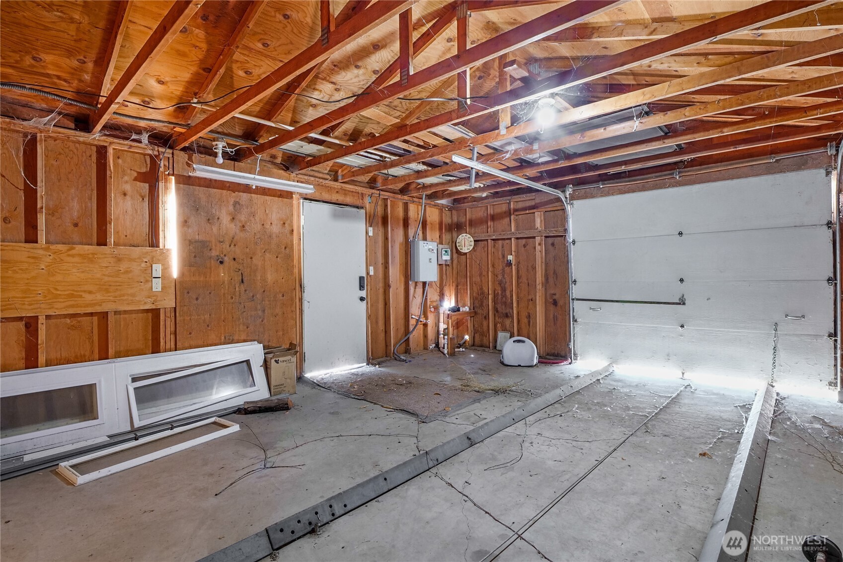 306 N Crestview Drive Property Photo 34
