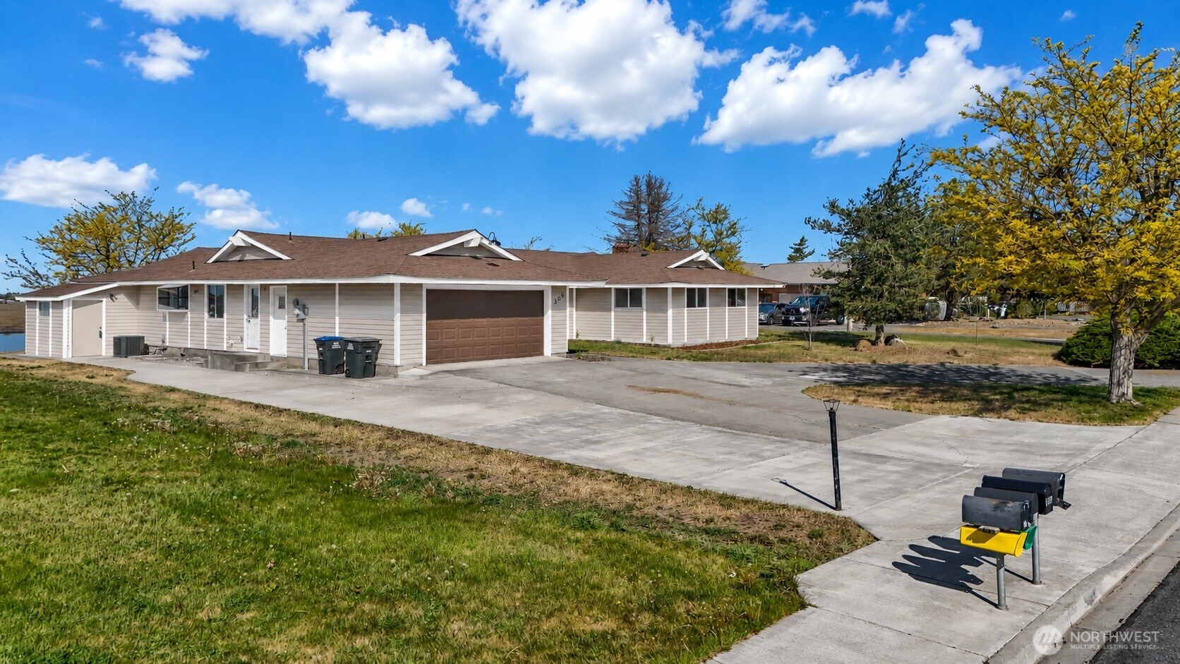 306 N Crestview Drive Property Photo 40