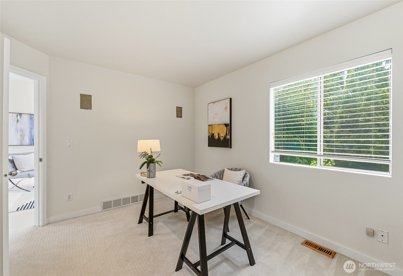 613 Bellevue Way Property Photo 10