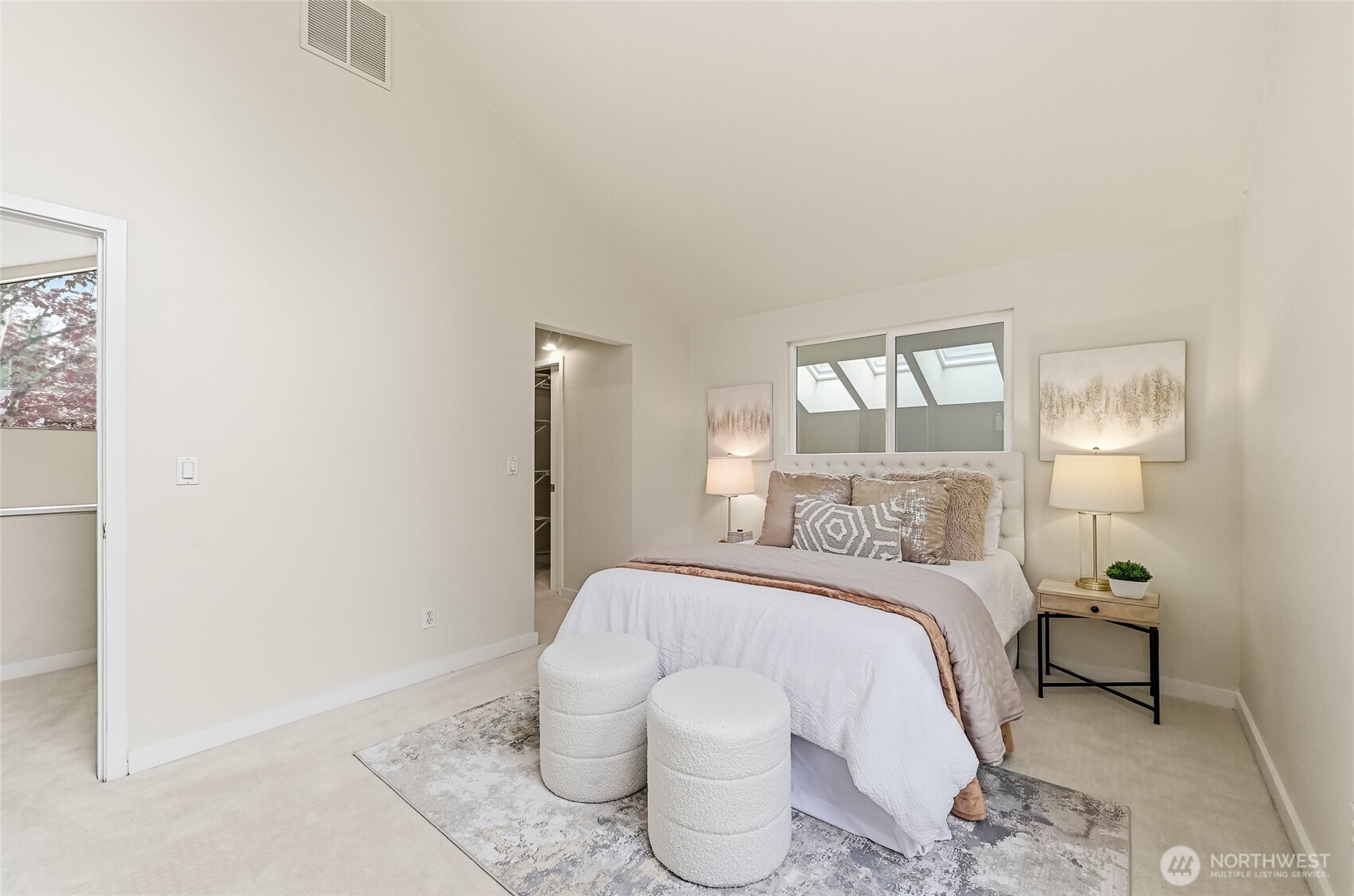613 Bellevue Way Property Photo 14