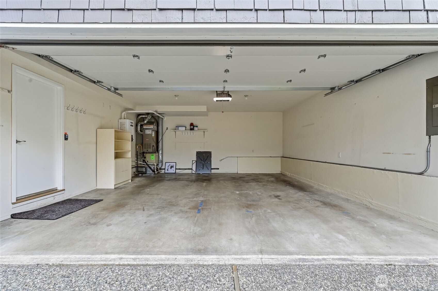 613 Bellevue Way Property Photo 24
