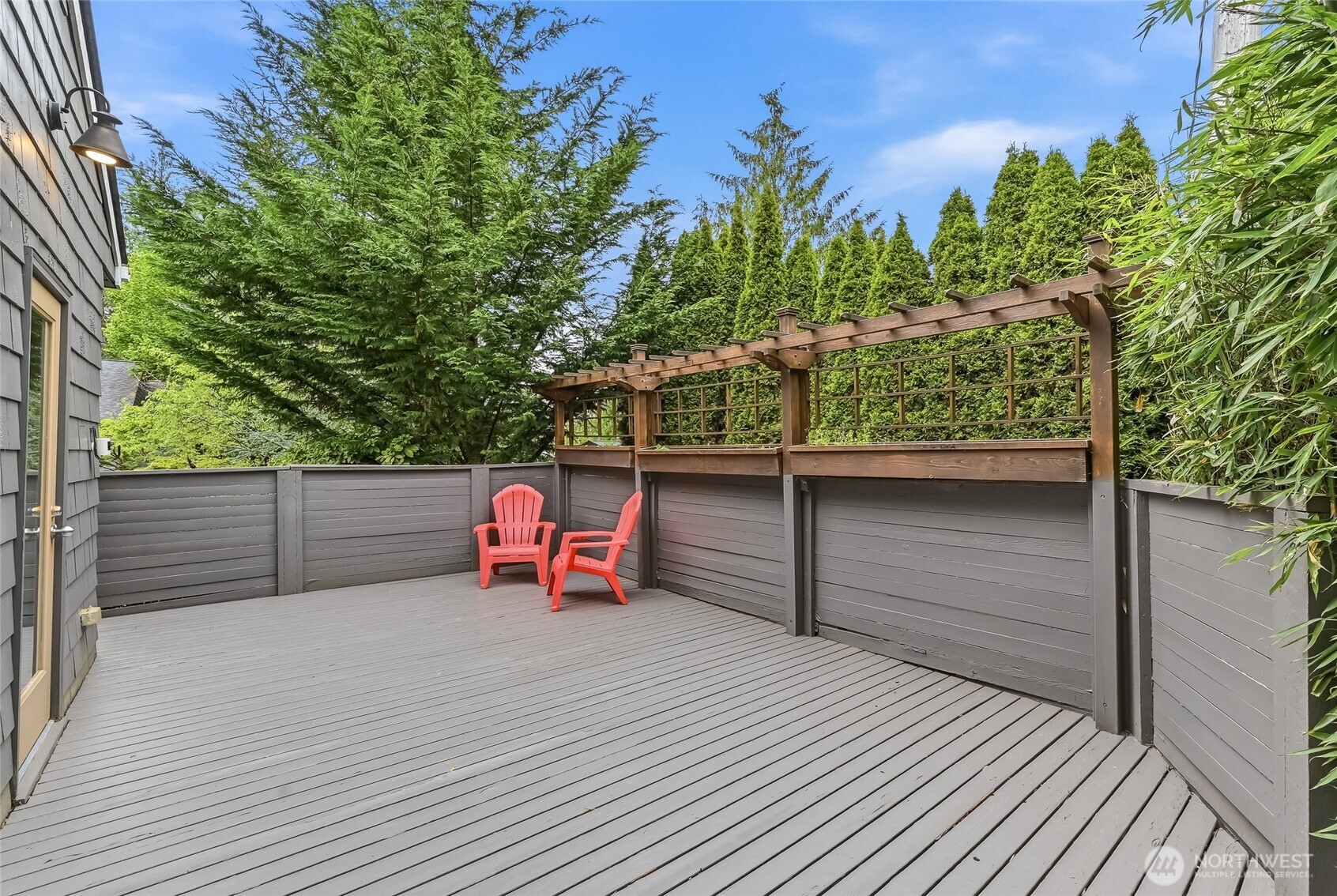 613 Bellevue Way Property Photo 26