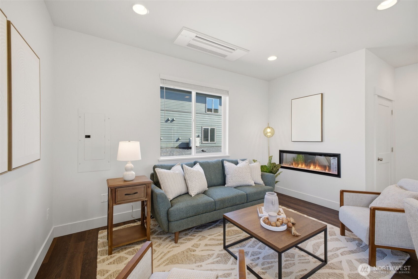 17521 13th Avenue B Property Photo 7