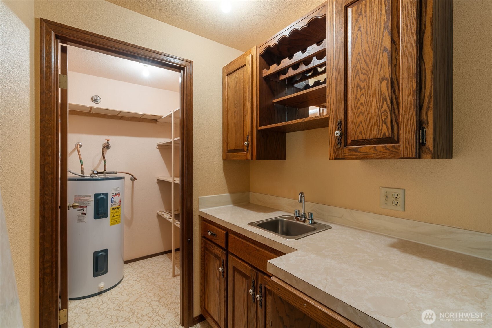 334 Burchett Road Property Photo 17