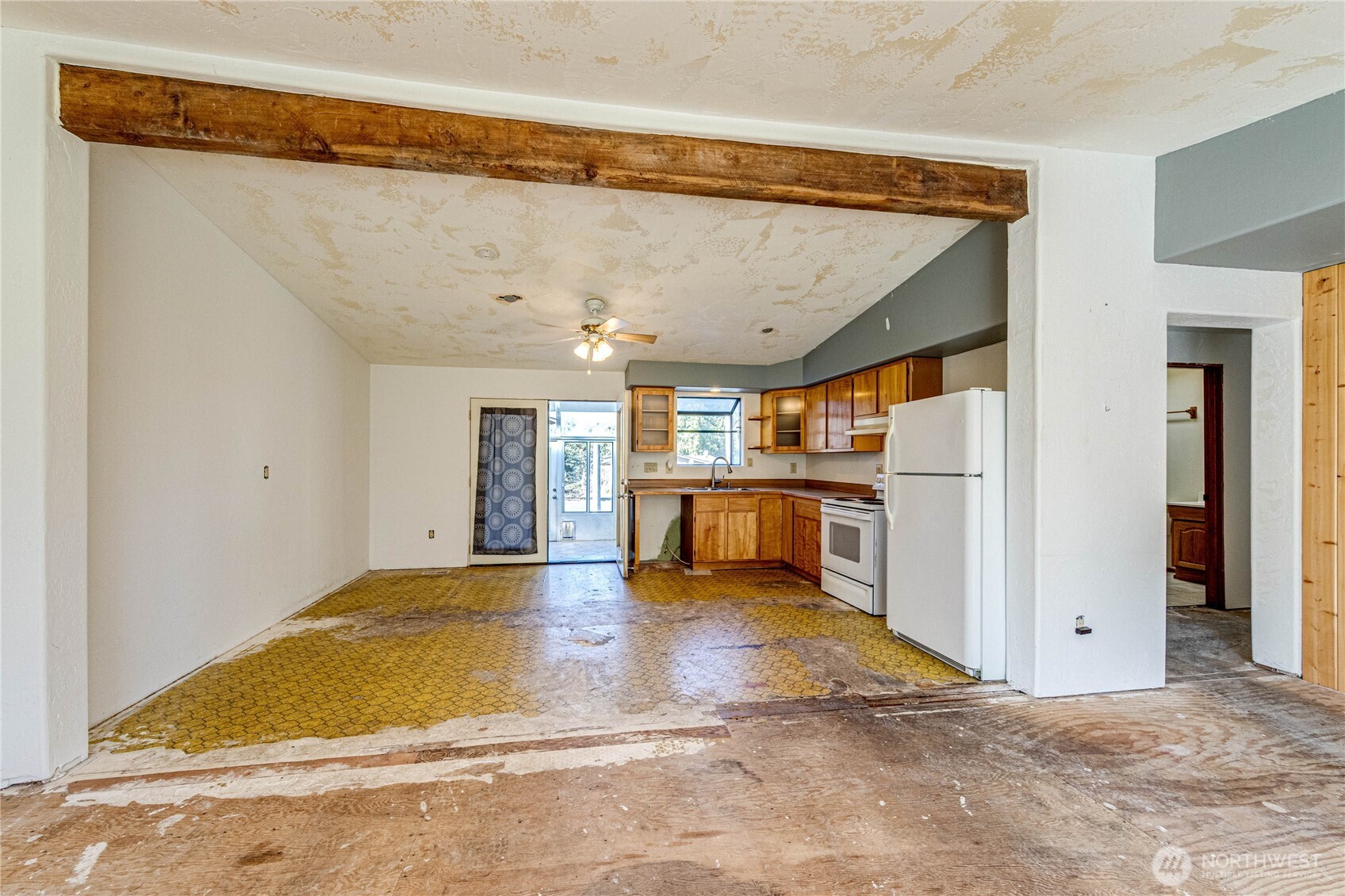 3962 Deer Park Road Property Photo 10