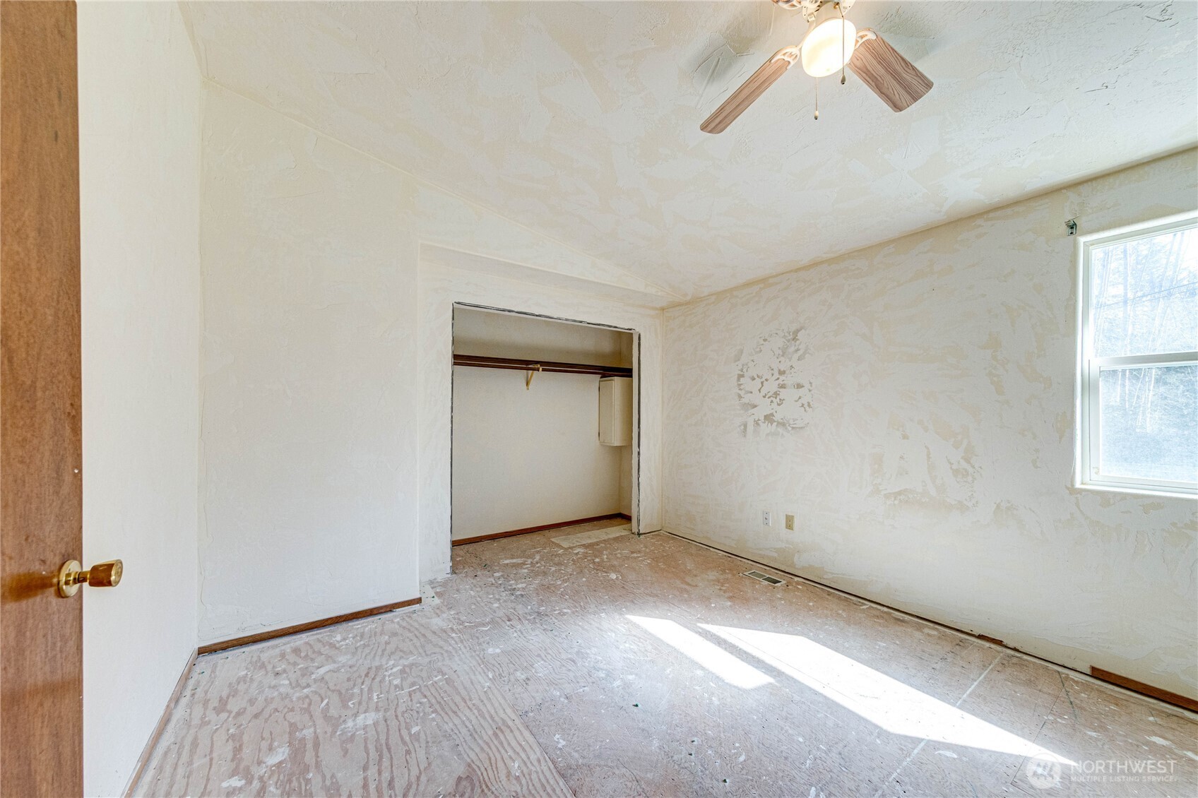 3962 Deer Park Road Property Photo 15