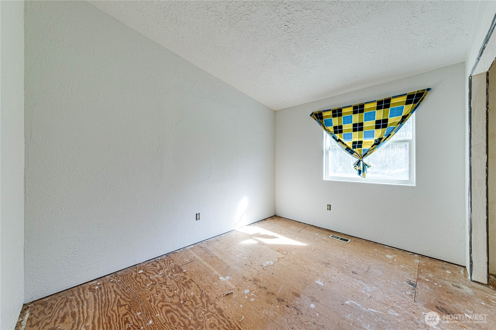 3962 Deer Park Road Property Photo 18