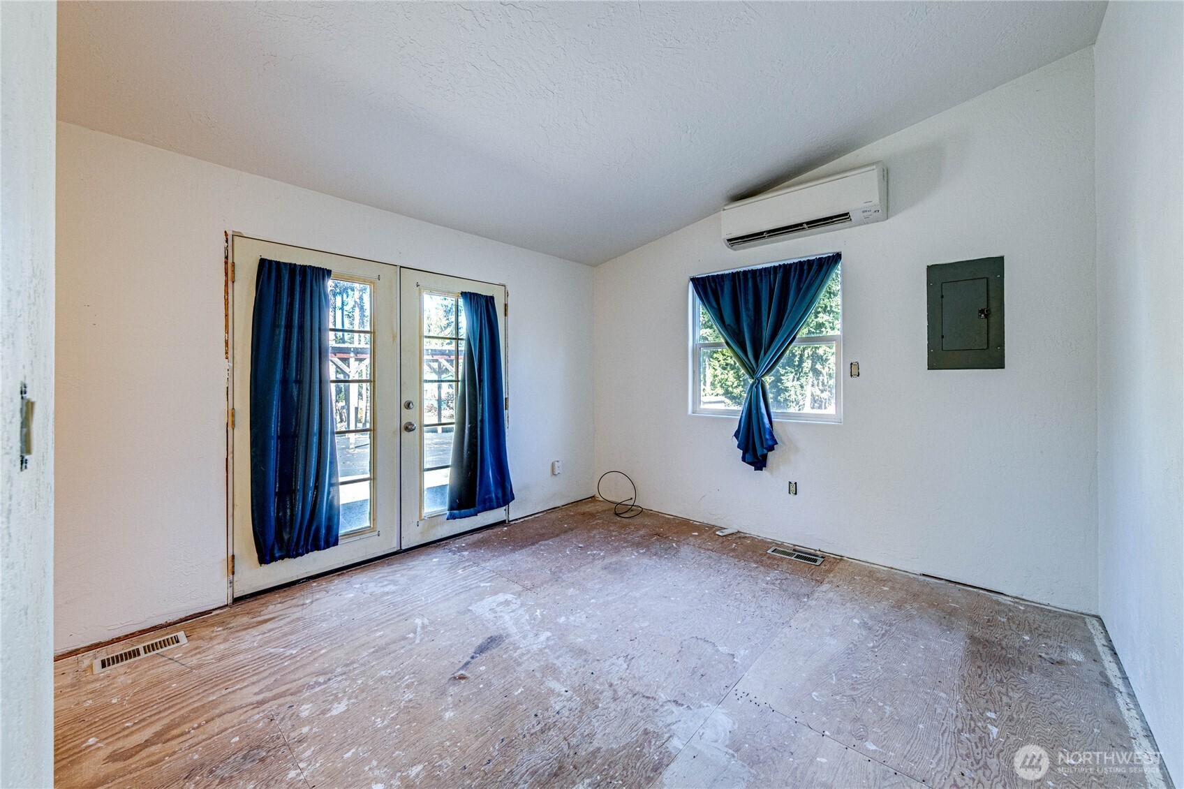 3962 Deer Park Road Property Photo 20