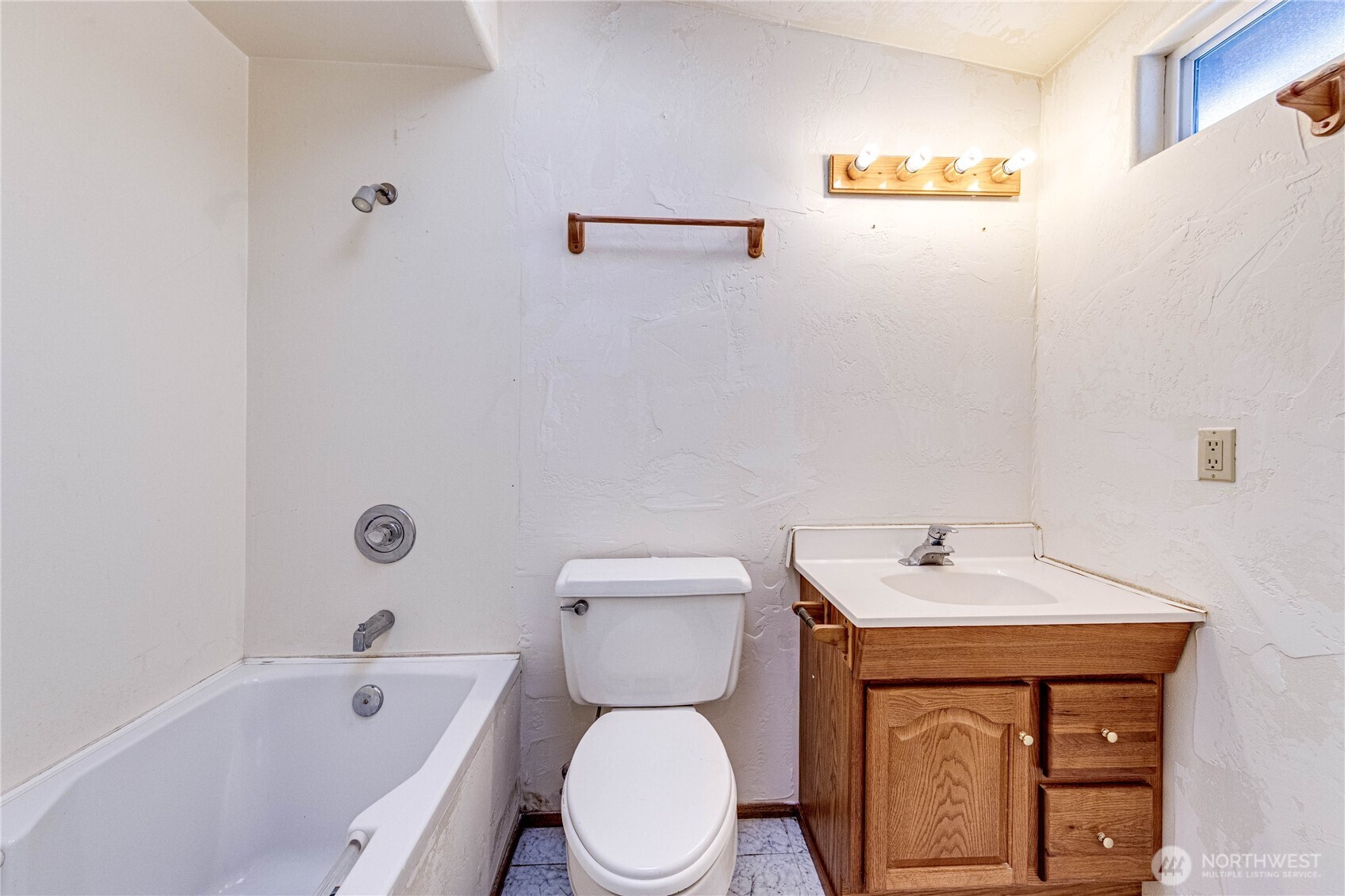 3962 Deer Park Road Property Photo 23