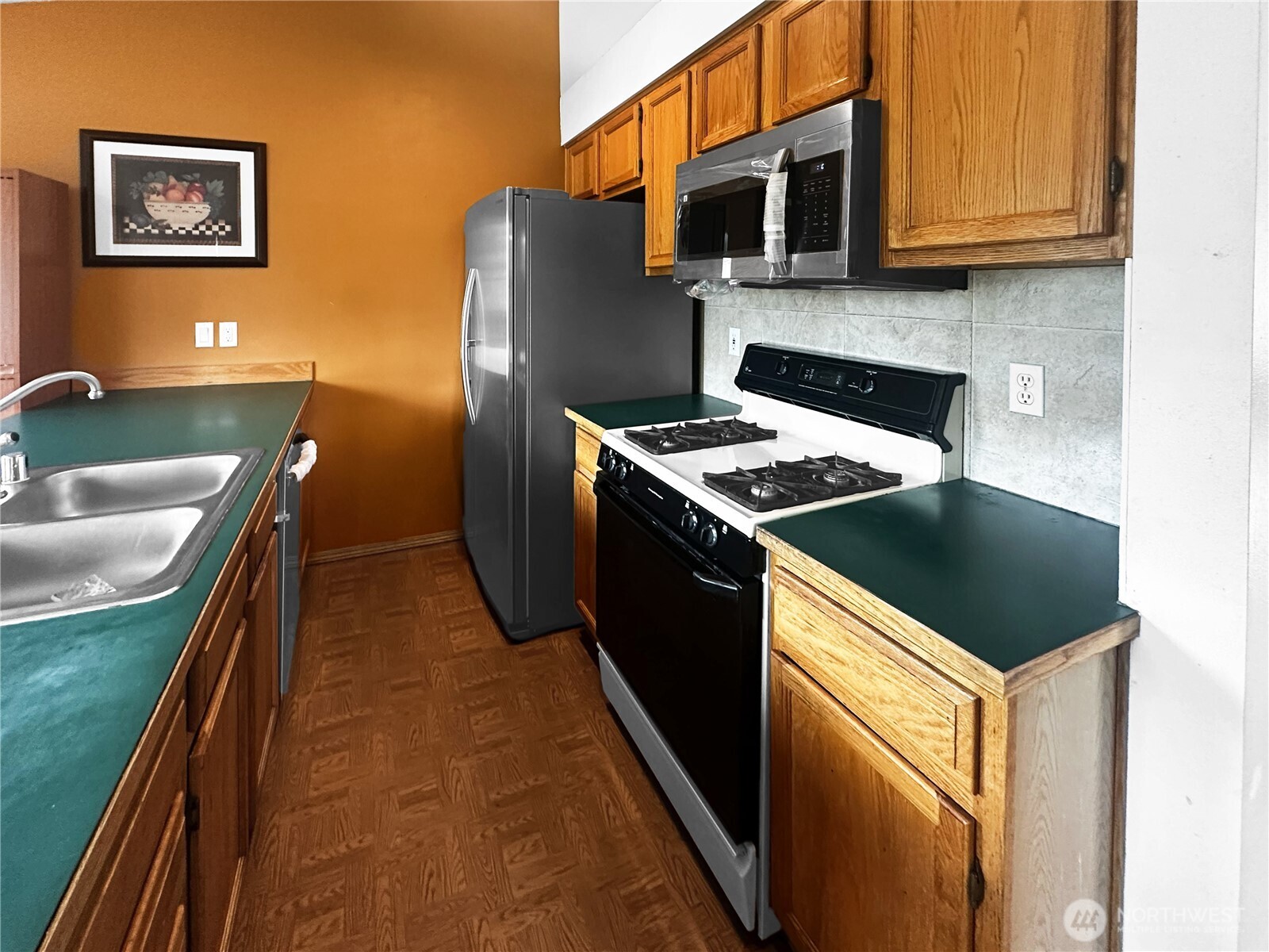 8823 W Mall Drive Property Photo 12