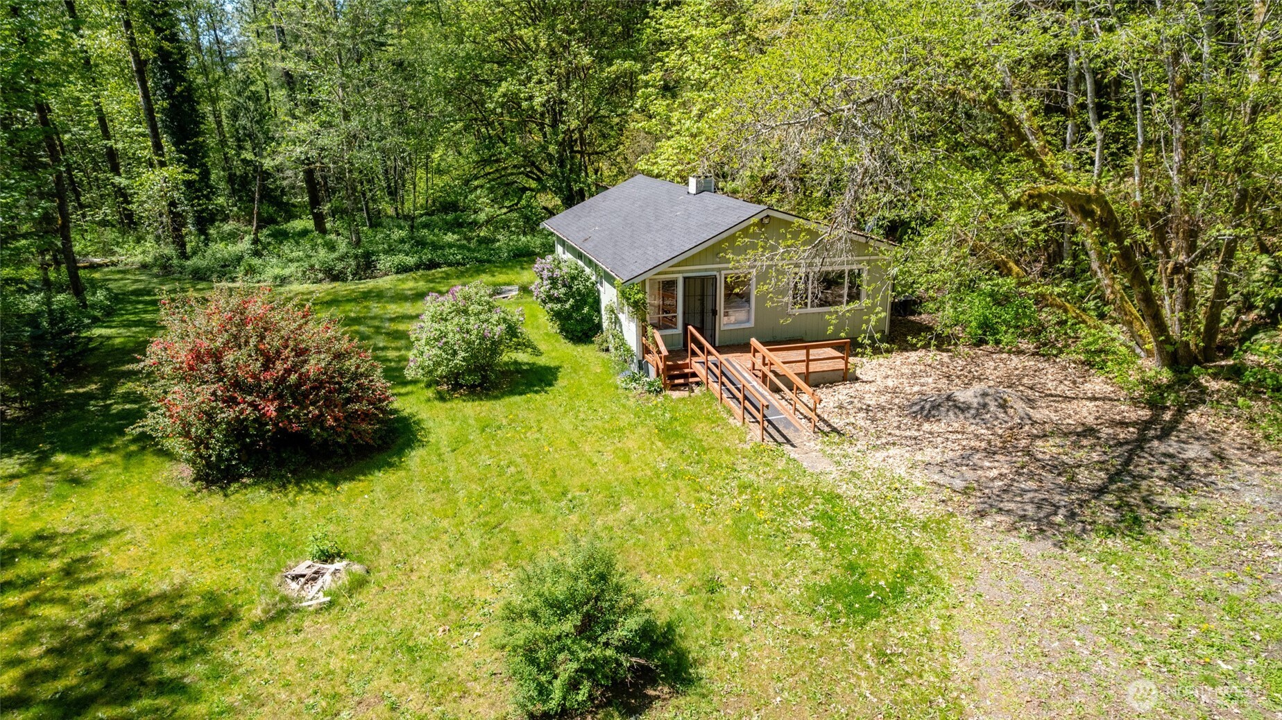 57255 State Route 20 Property Photo 1