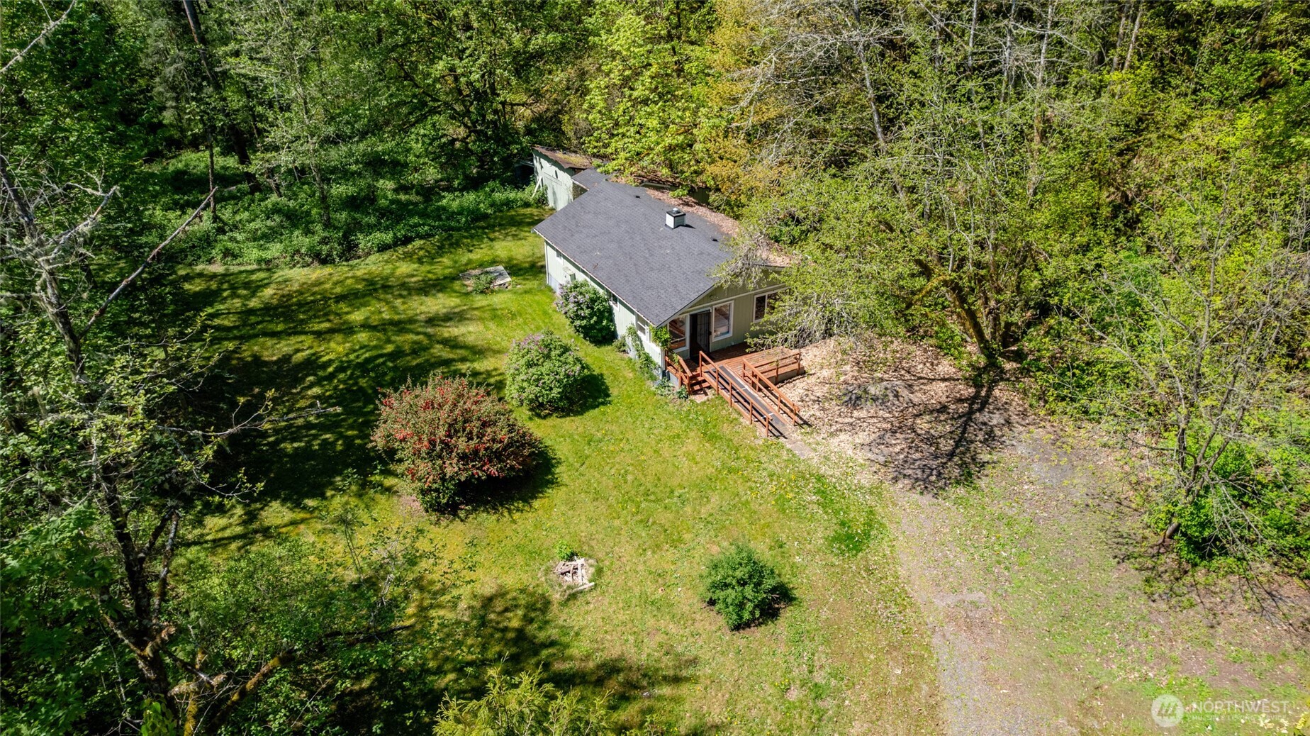 57255 State Route 20 Property Photo 2