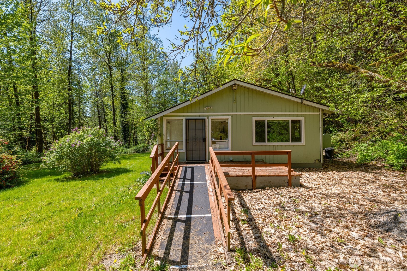 57255 State Route 20 Property Photo 13