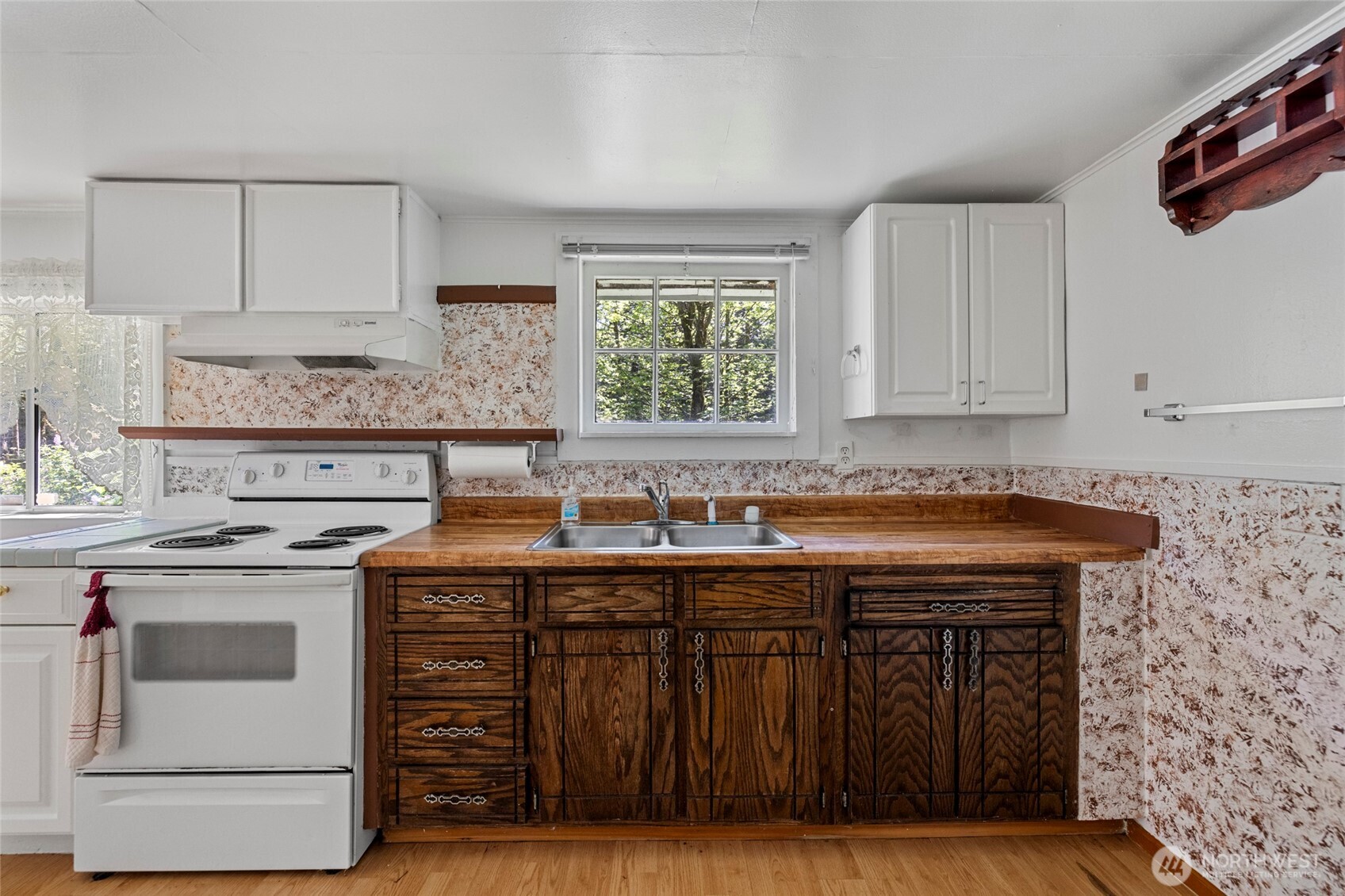 57255 State Route 20 Property Photo 28