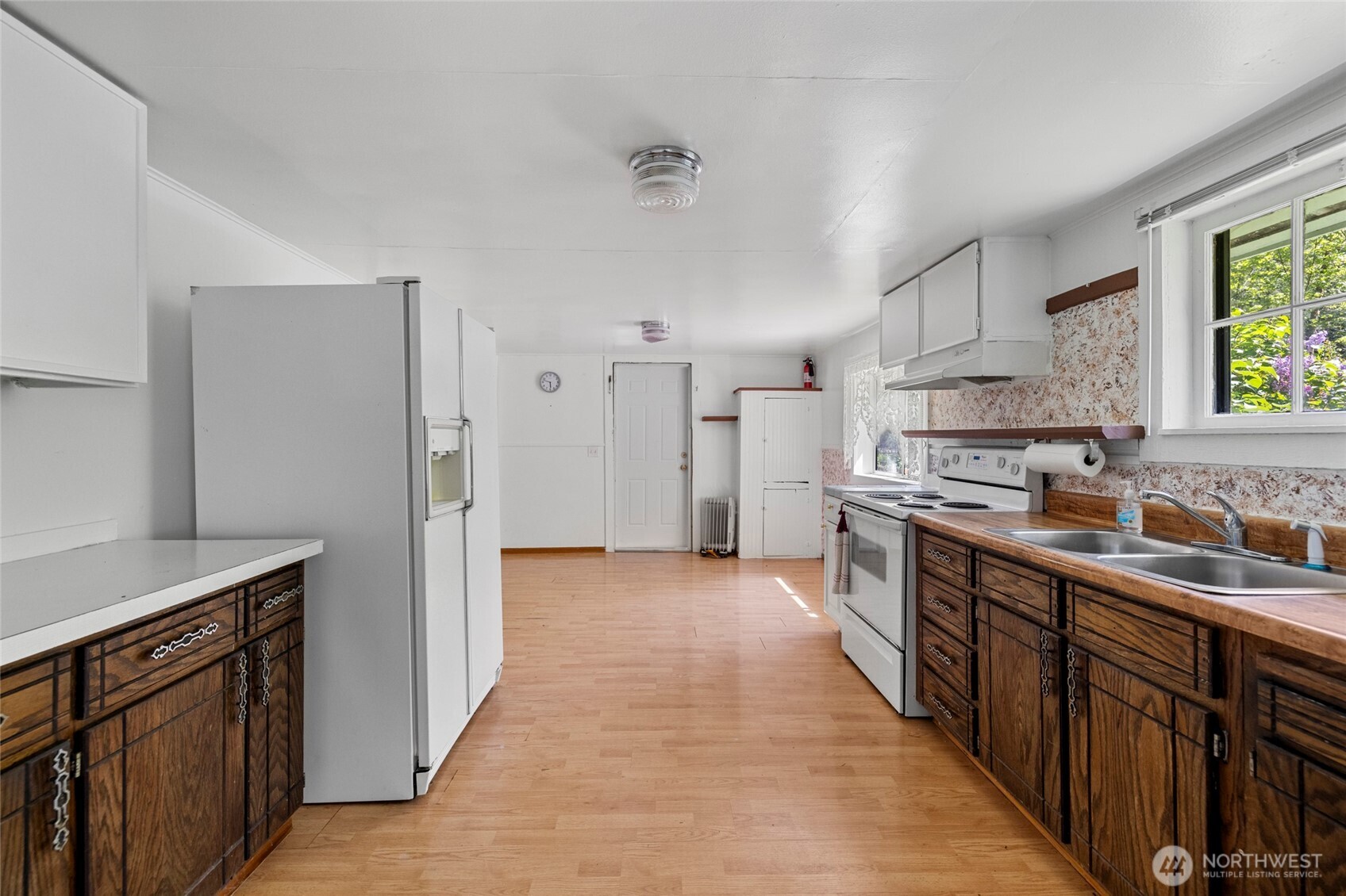 57255 State Route 20 Property Photo 32