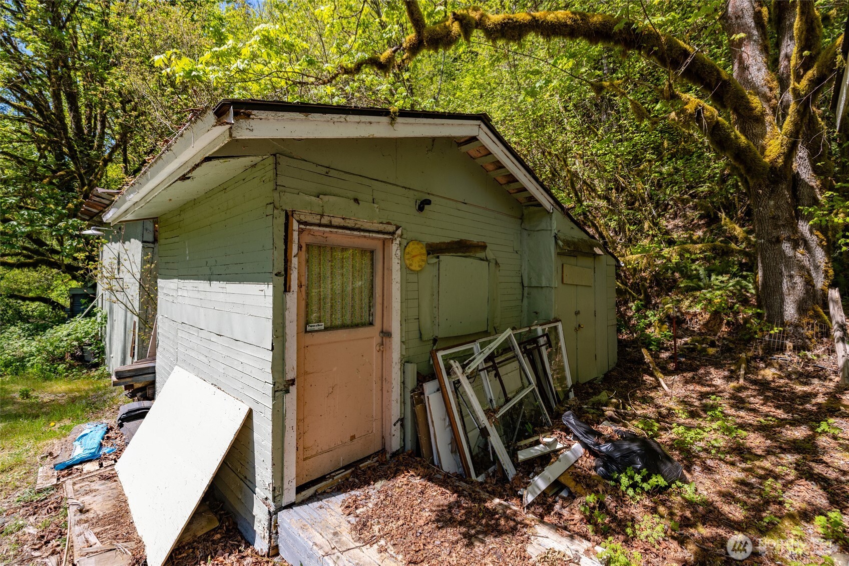57255 State Route 20 Property Photo 35