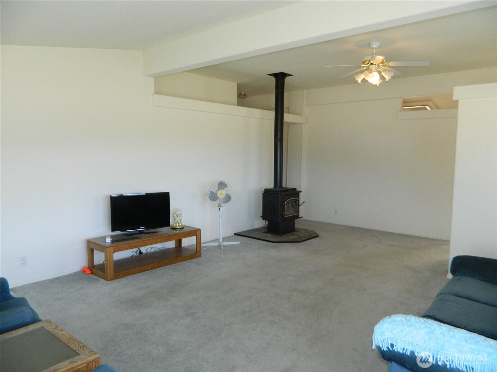 100 Summer Road Property Photo 10