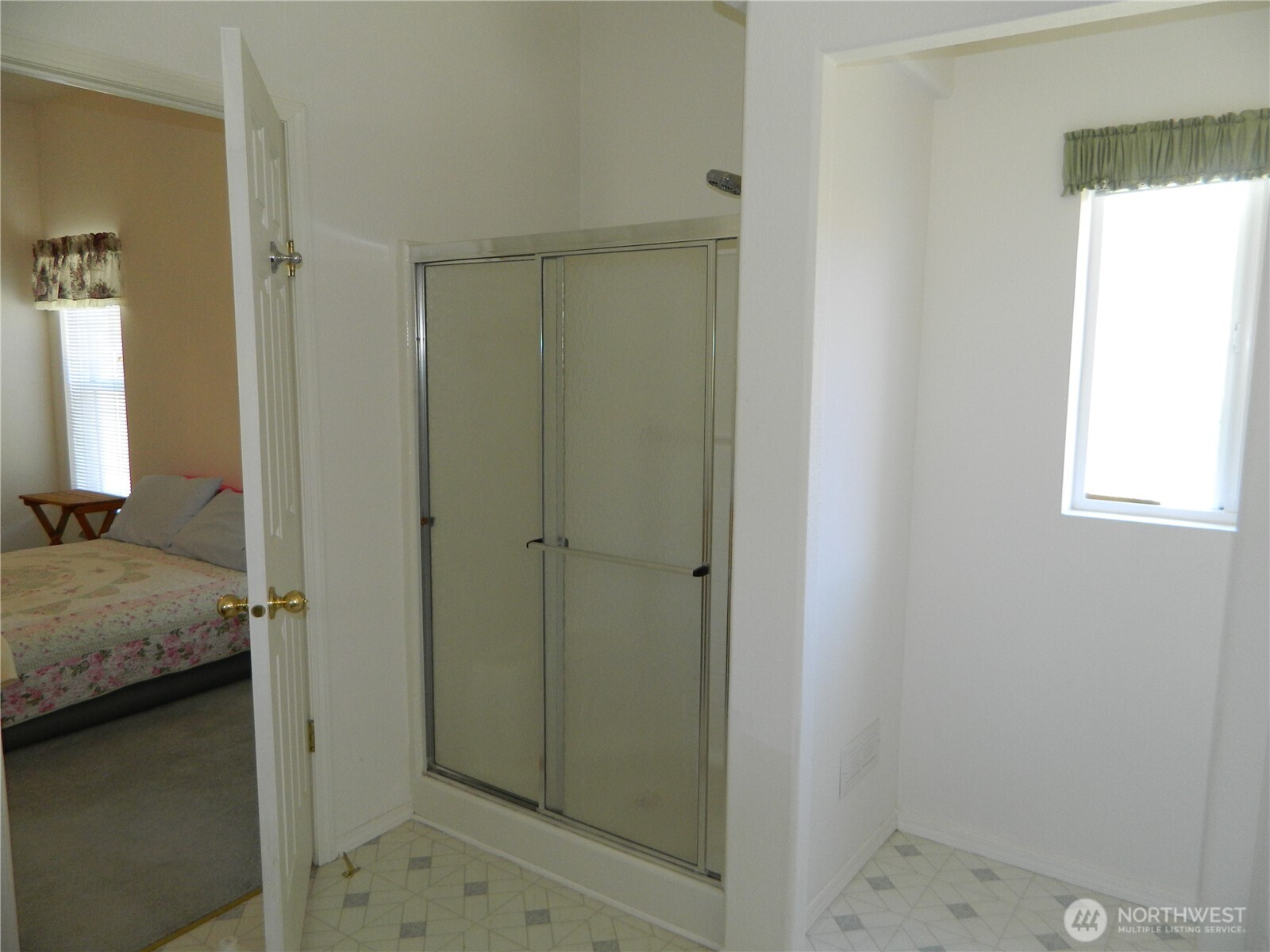 100 Summer Road Property Photo 20