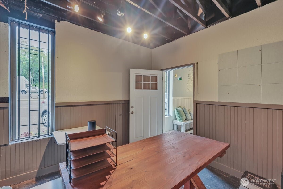 23611 Ne State Route 3 Property Photo 7