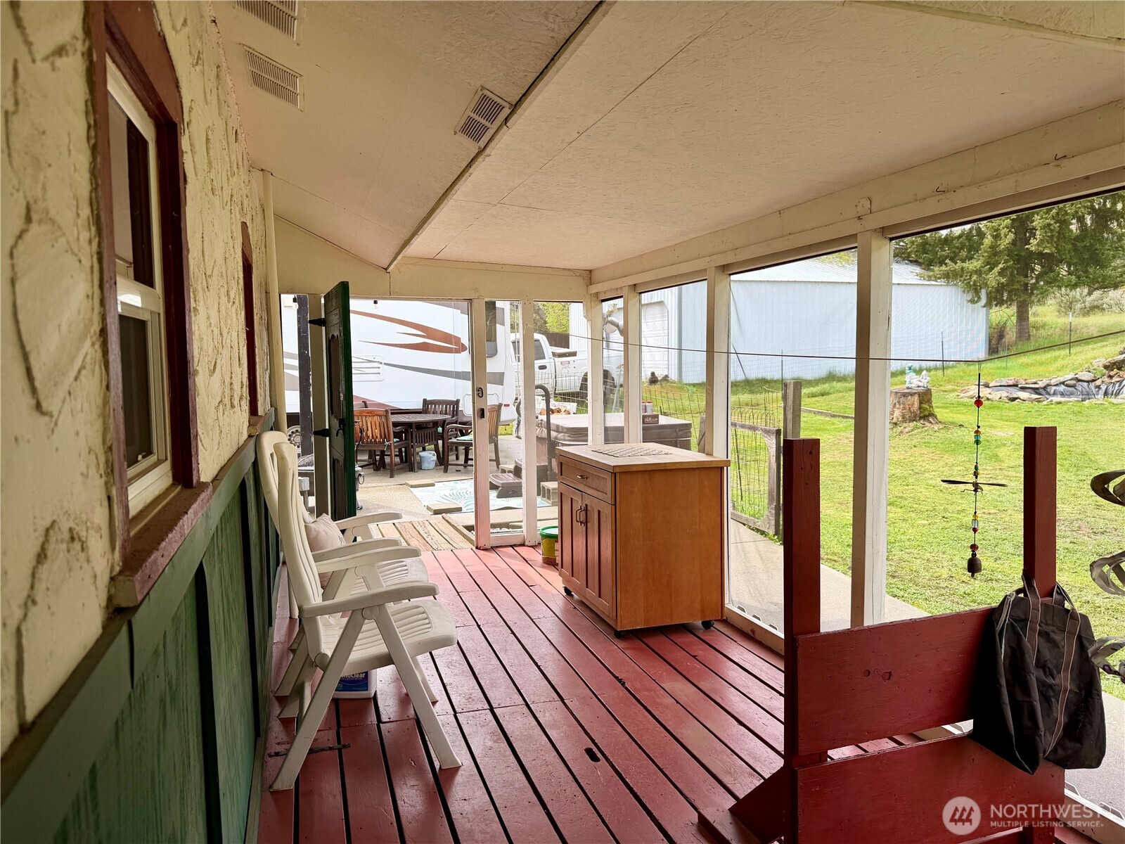 58110 View Place Property Photo 5