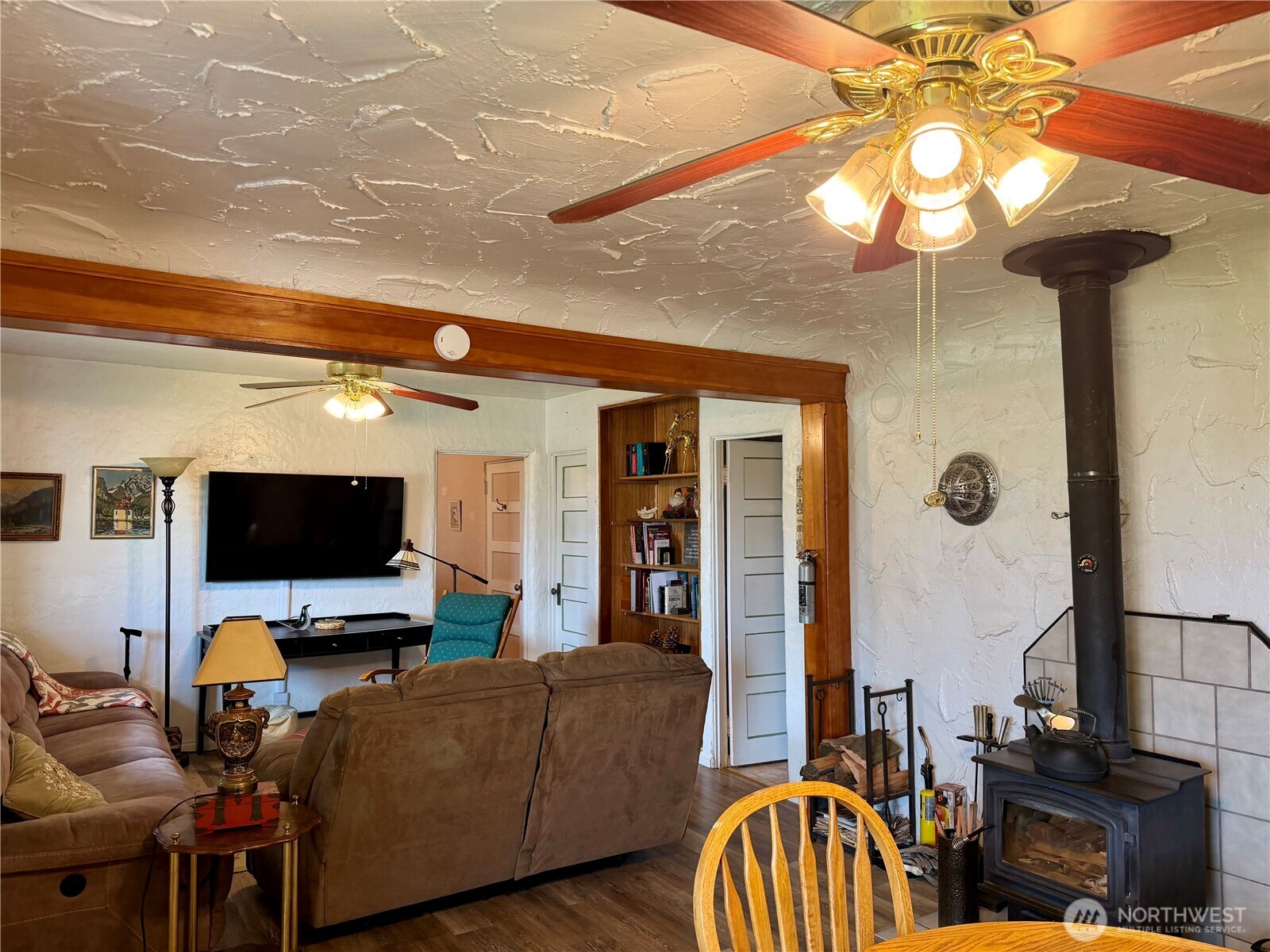 58110 View Place Property Photo 7