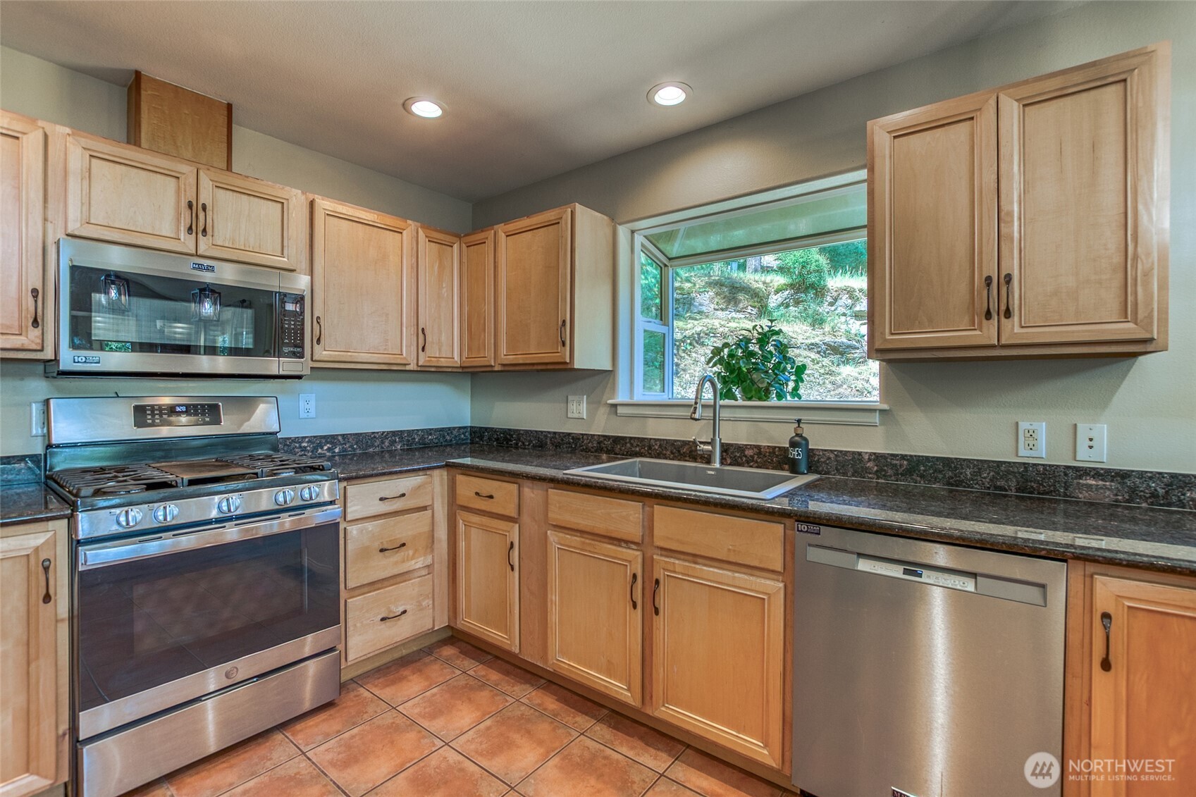 118 Cascade Way Property Photo 10
