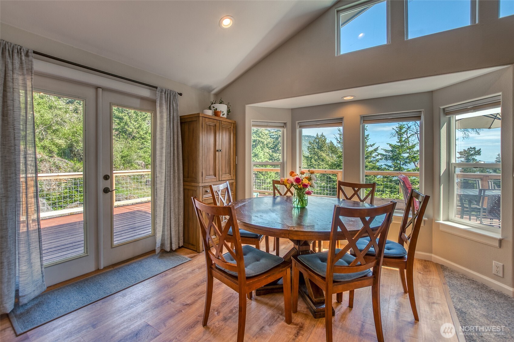 118 Cascade Way Property Photo 12