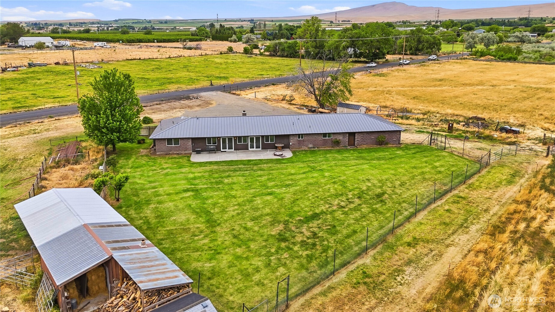 52005 N Whan Road Property Photo 29