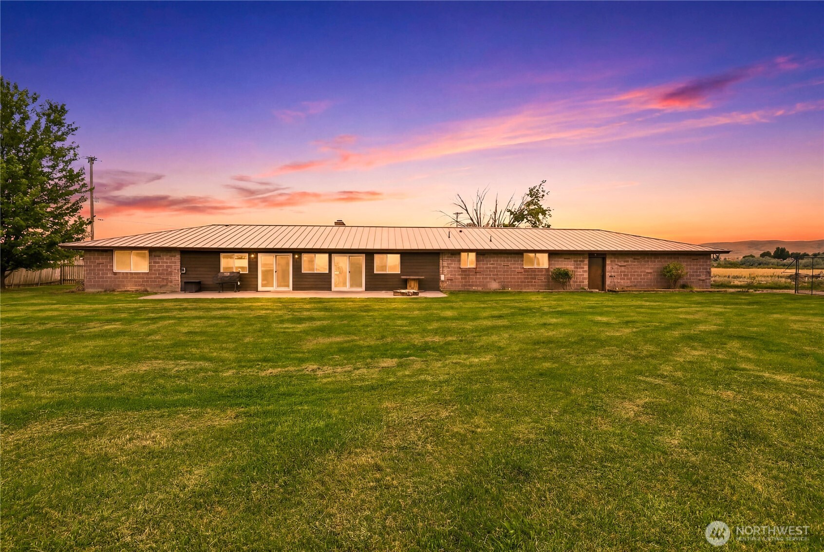 52005 N Whan Road Property Photo 35