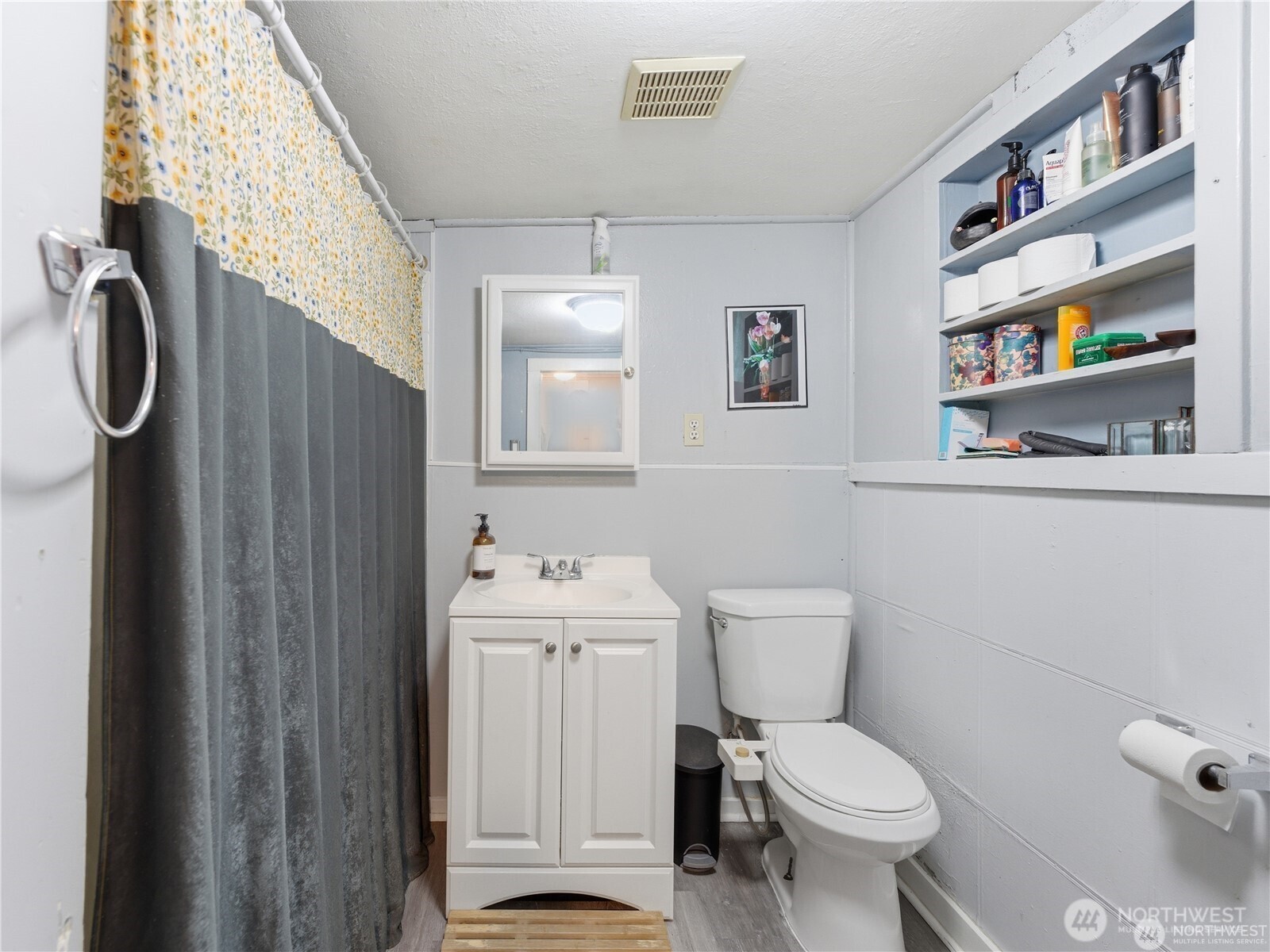 2436 Chatham Hill Drive Property Photo 18