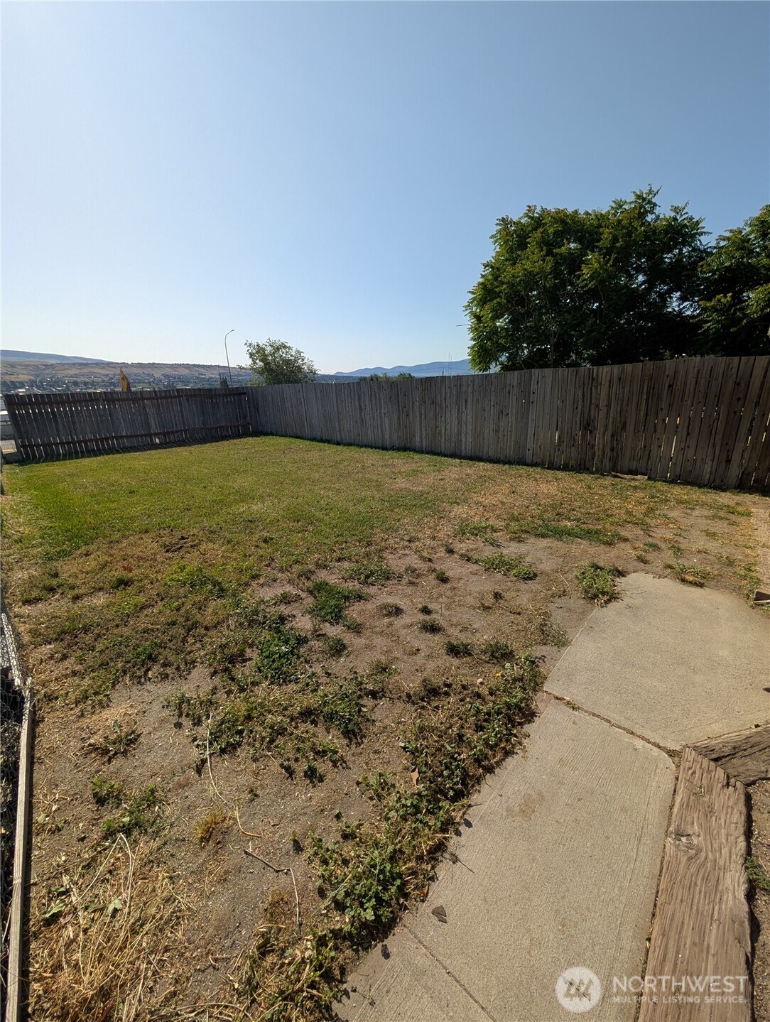 2436 Chatham Hill Drive Property Photo 29